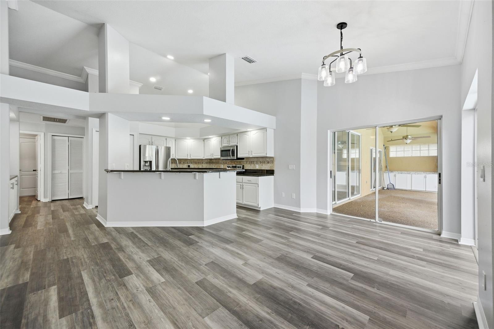 504 STRATFIELD DR, LUTZ, FL — photo 6