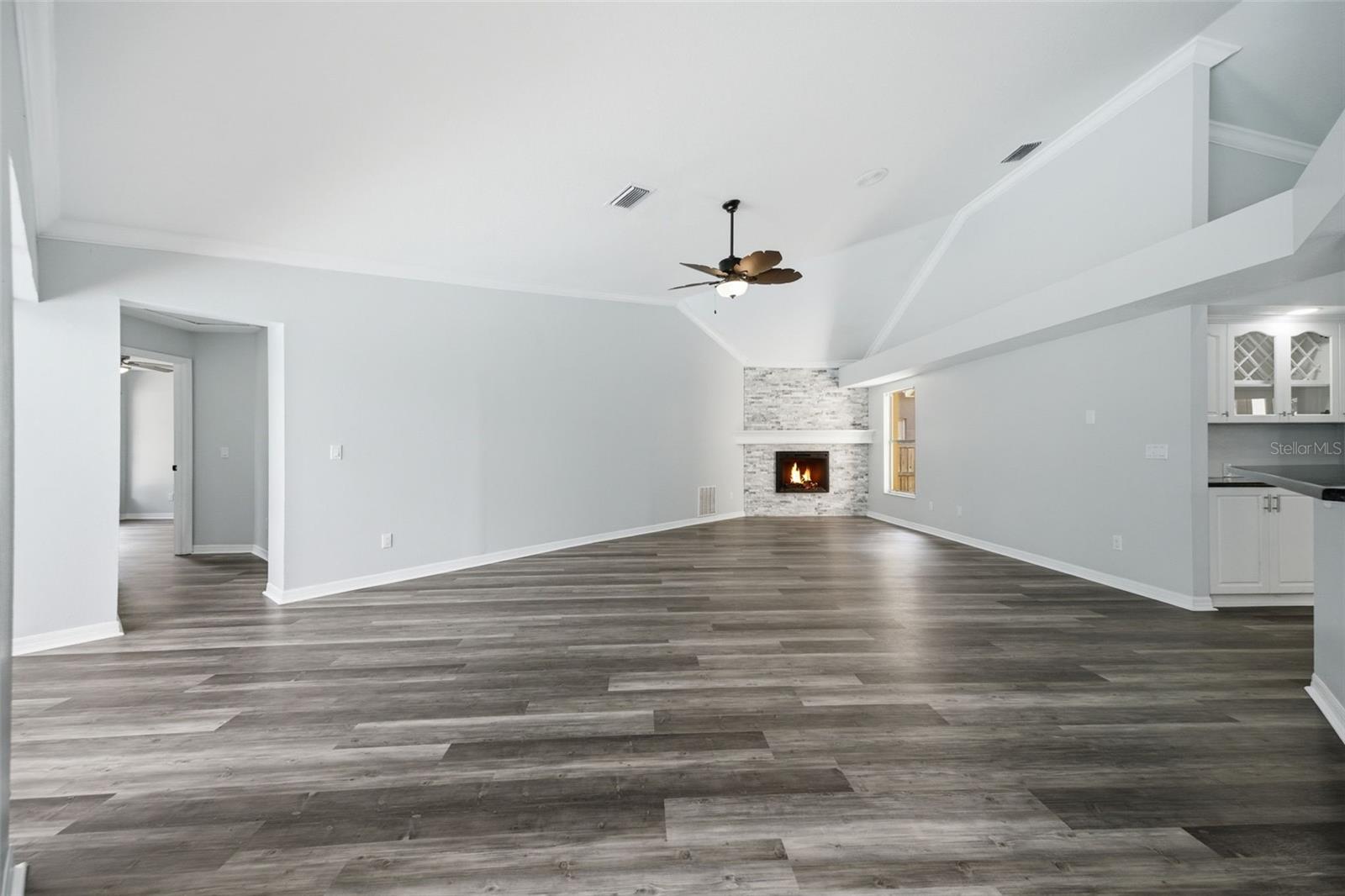 504 STRATFIELD DR, LUTZ, FL — photo 10