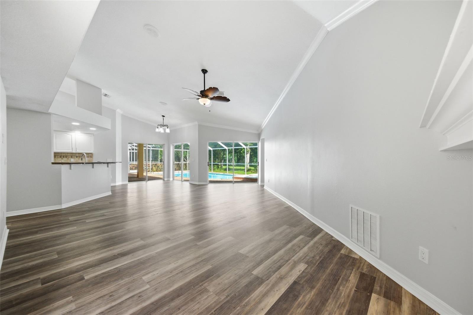 504 STRATFIELD DR, LUTZ, FL — photo 11