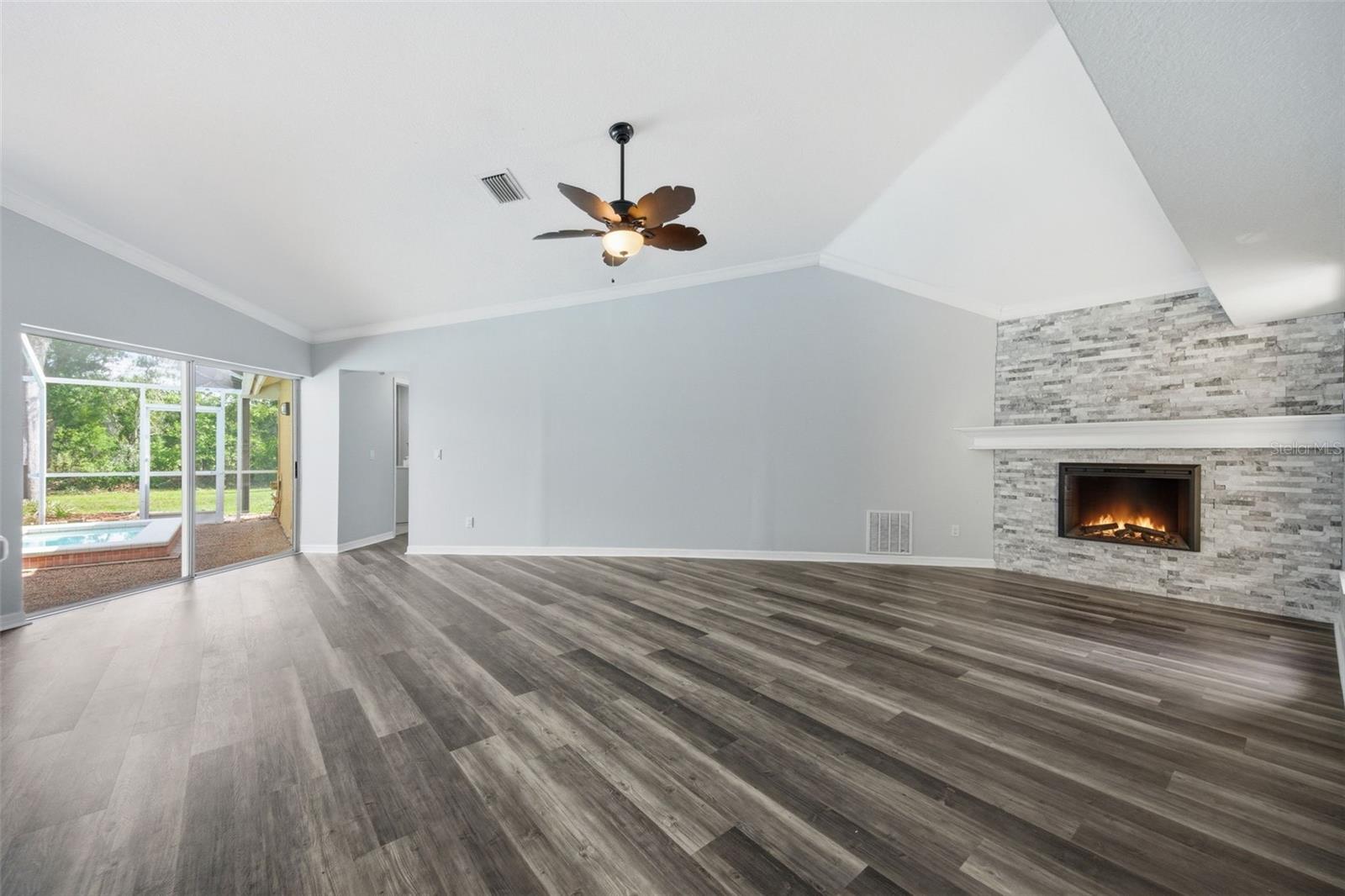 504 STRATFIELD DR, LUTZ, FL — photo 12