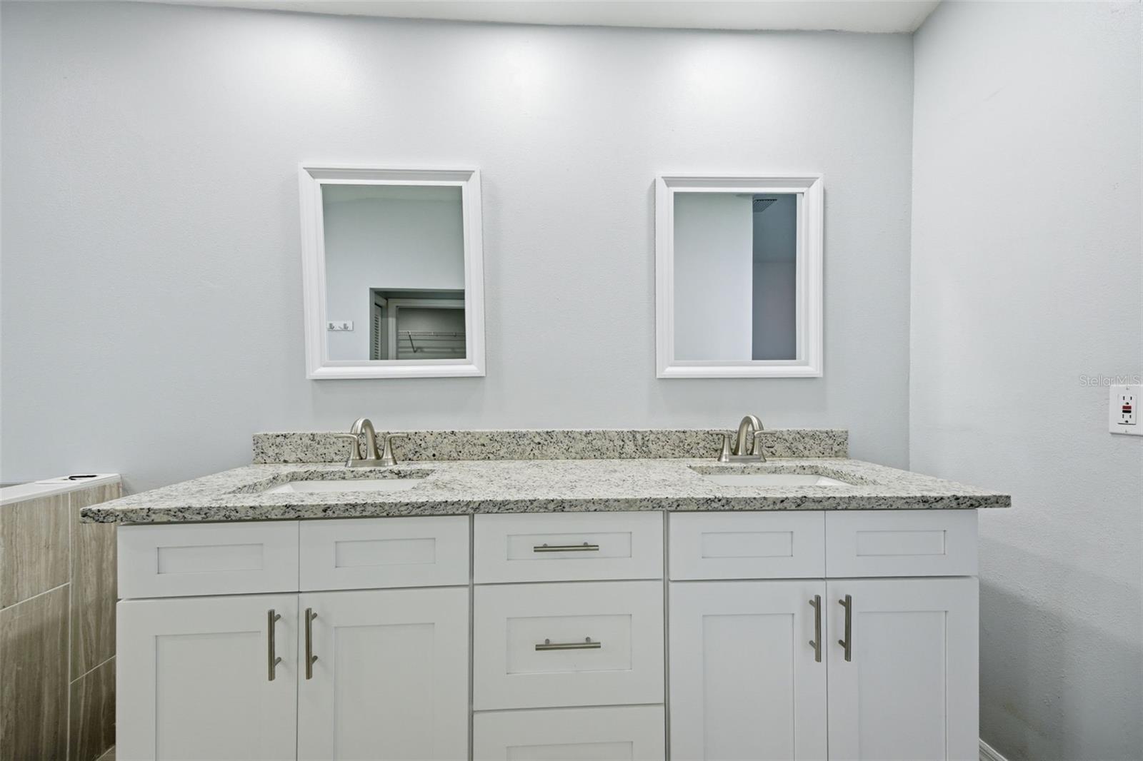 504 STRATFIELD DR, LUTZ, FL — photo 21