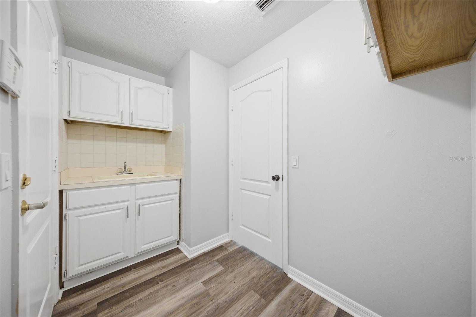 504 STRATFIELD DR, LUTZ, FL — photo 42