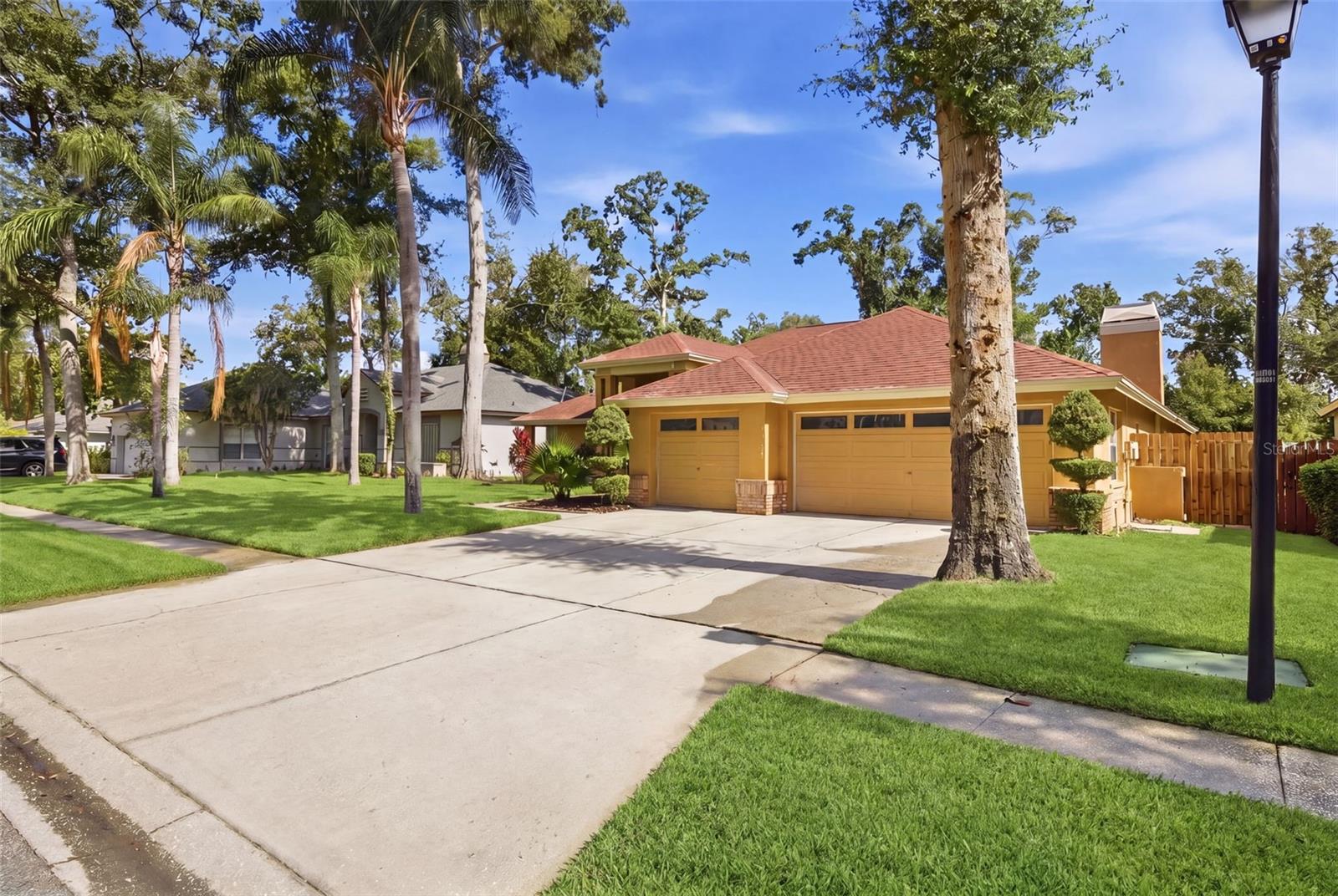 504 STRATFIELD DR, LUTZ, FL — photo 54