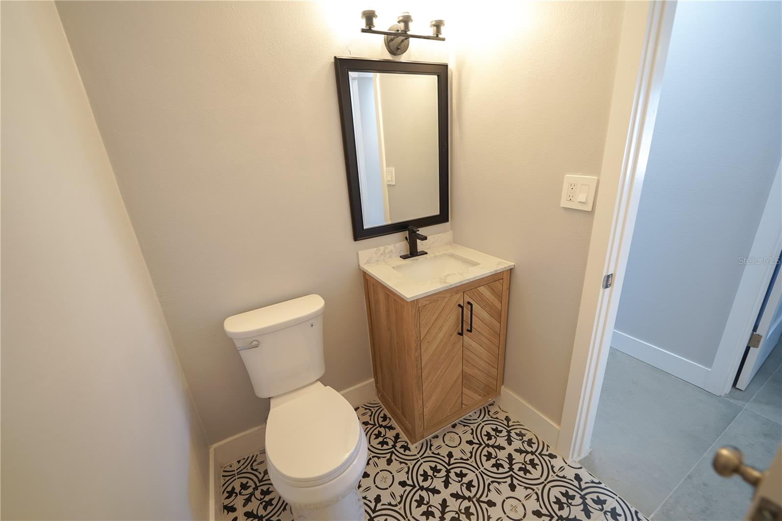 5812 LIVERPOOL DR, TAMPA, FL — photo 56