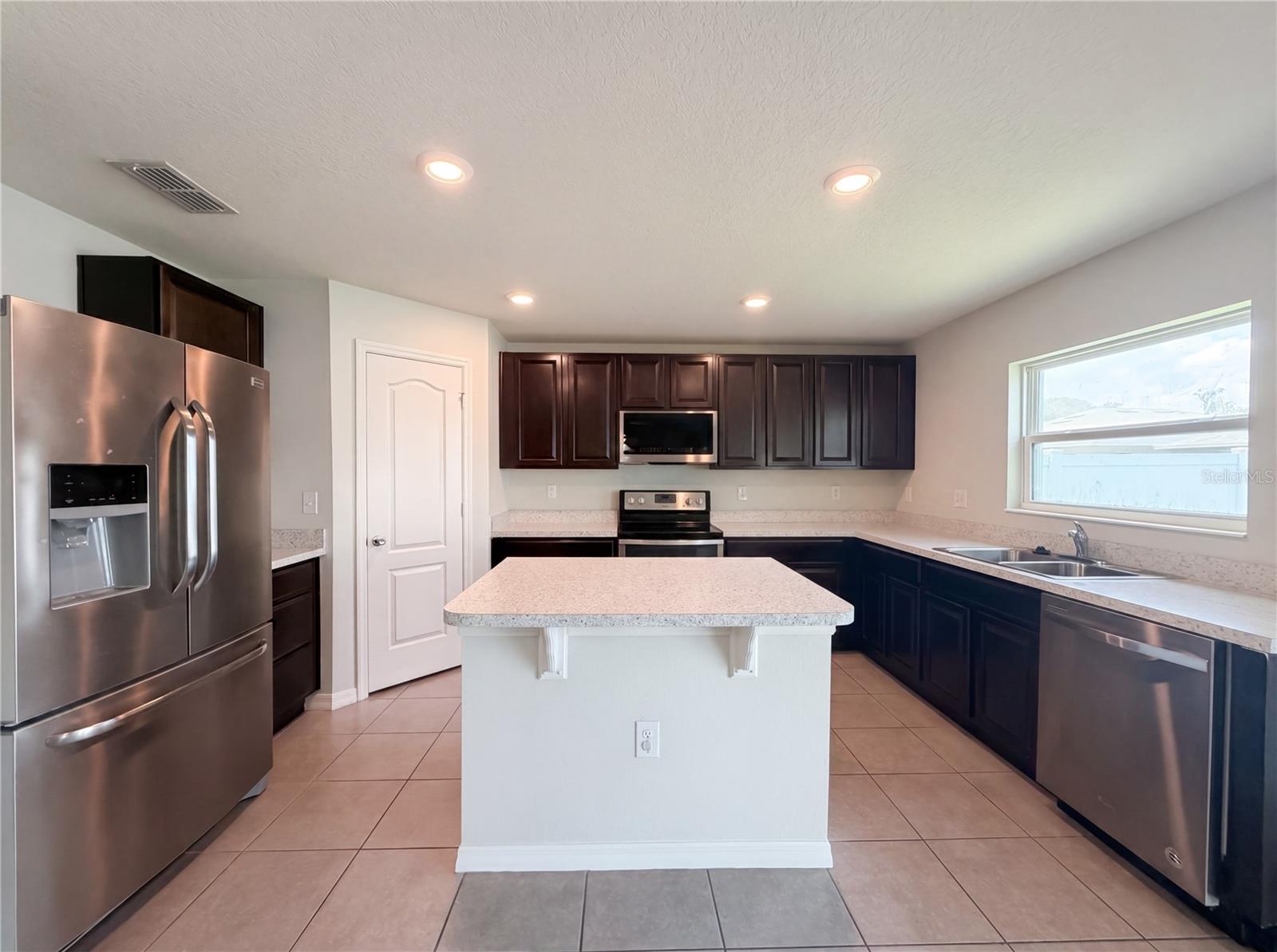 4272 MOON SHADOW LOOP, MULBERRY, FL — photo 9
