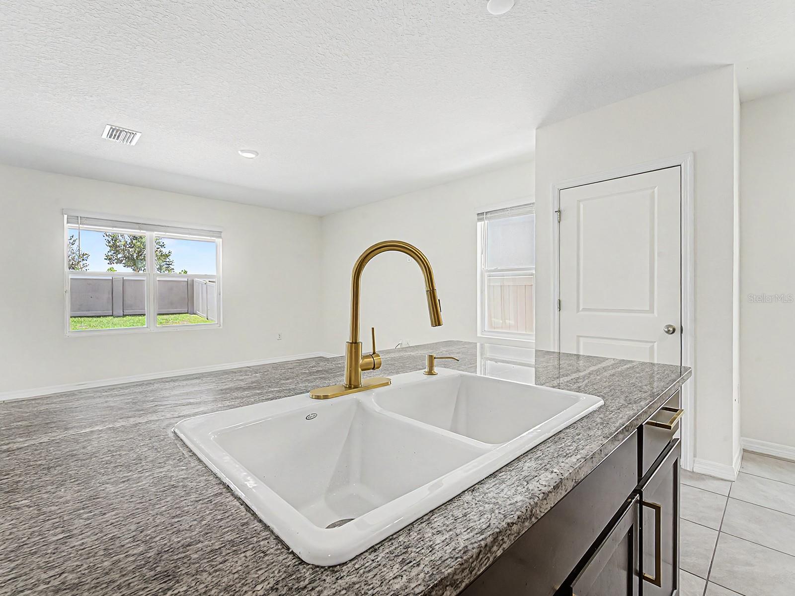 31448 PENNY SURF LOOP, WESLEY CHAPEL, FL — photo 17