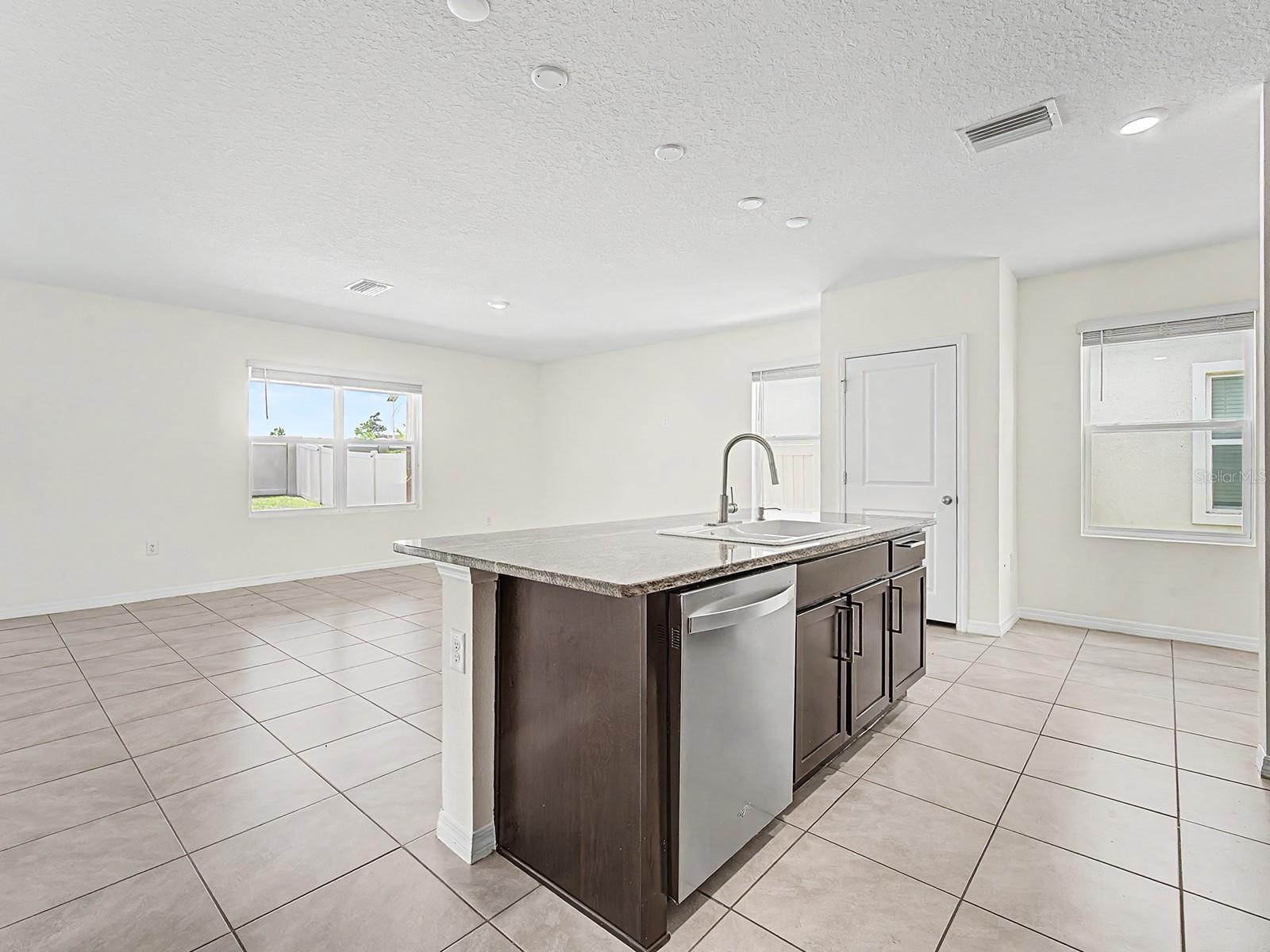 31448 PENNY SURF LOOP, WESLEY CHAPEL, FL — photo 18
