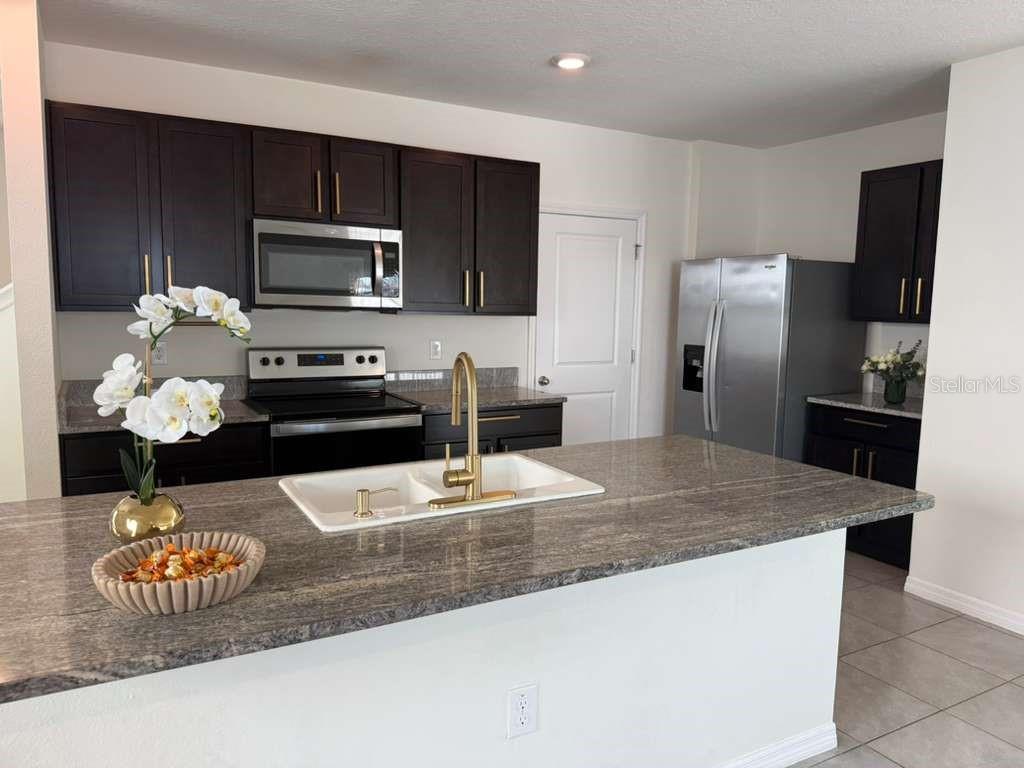 31448 PENNY SURF LOOP, WESLEY CHAPEL, FL — photo 11
