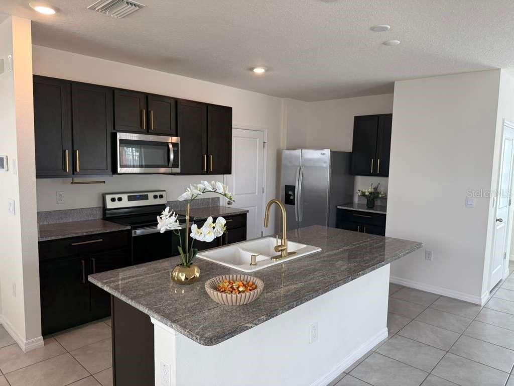 31448 PENNY SURF LOOP, WESLEY CHAPEL, FL — photo 12
