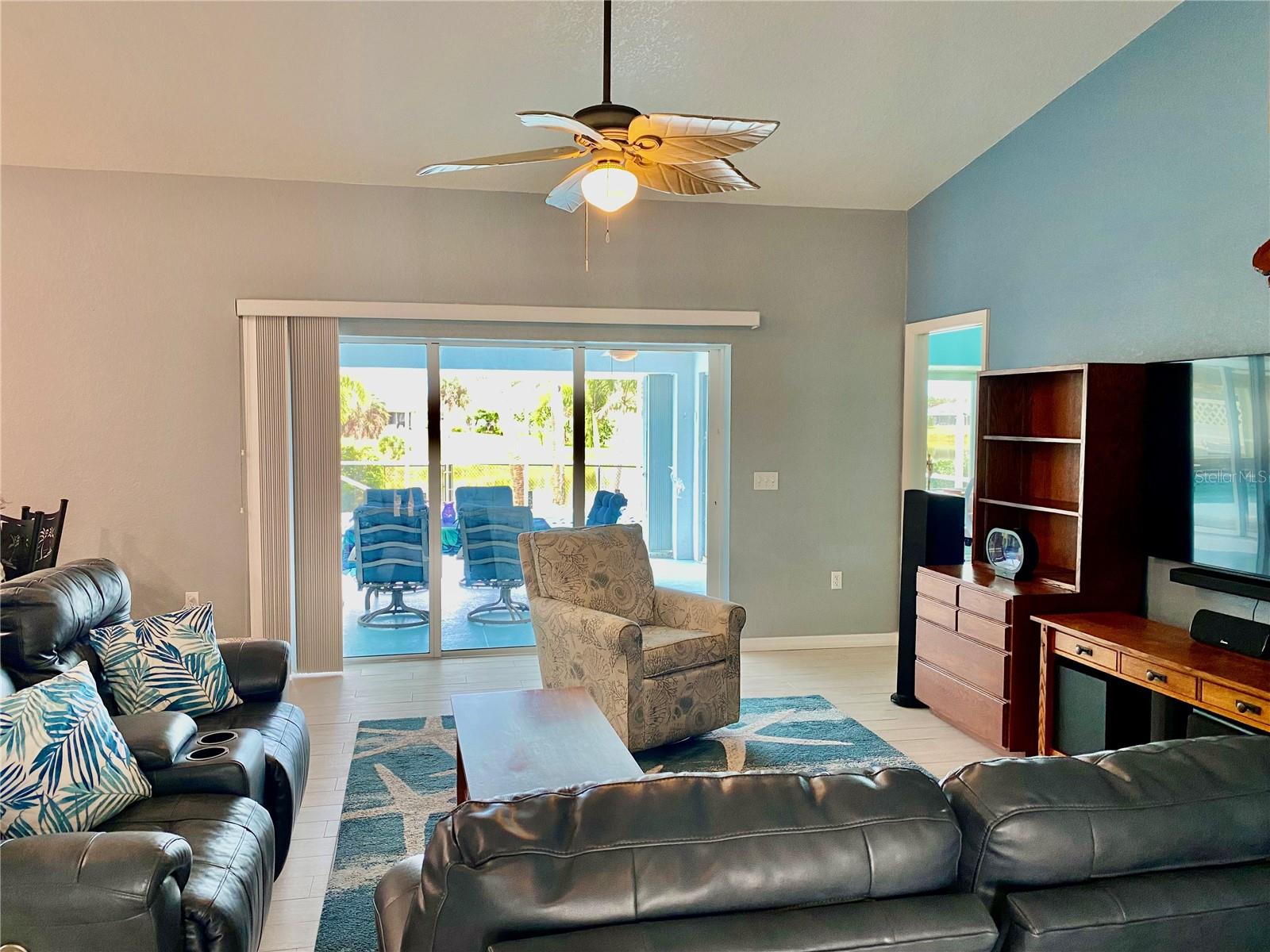 123 KINGS DR, ROTONDA WEST, FL — photo 10
