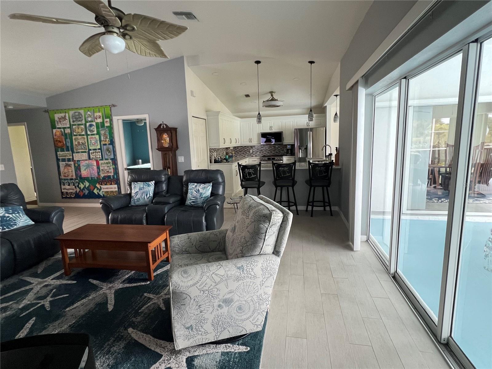 123 KINGS DR, ROTONDA WEST, FL — photo 14