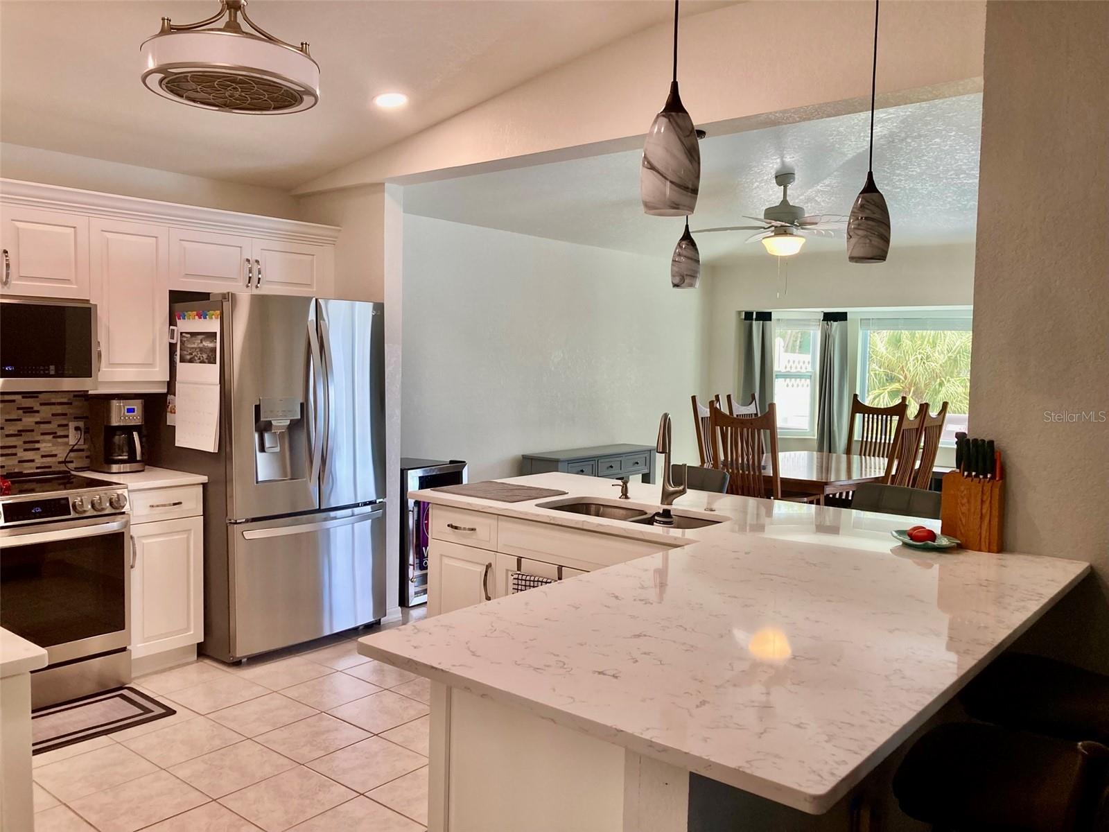 123 KINGS DR, ROTONDA WEST, FL — photo 6