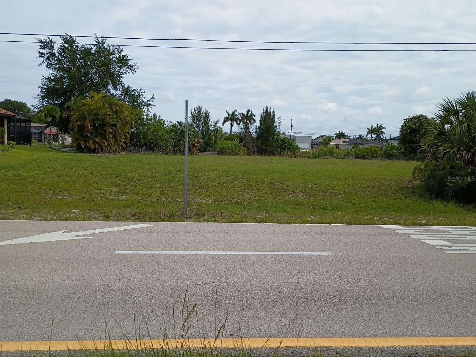 2915 DIPLOMAT PKWY W, CAPE CORAL, FL