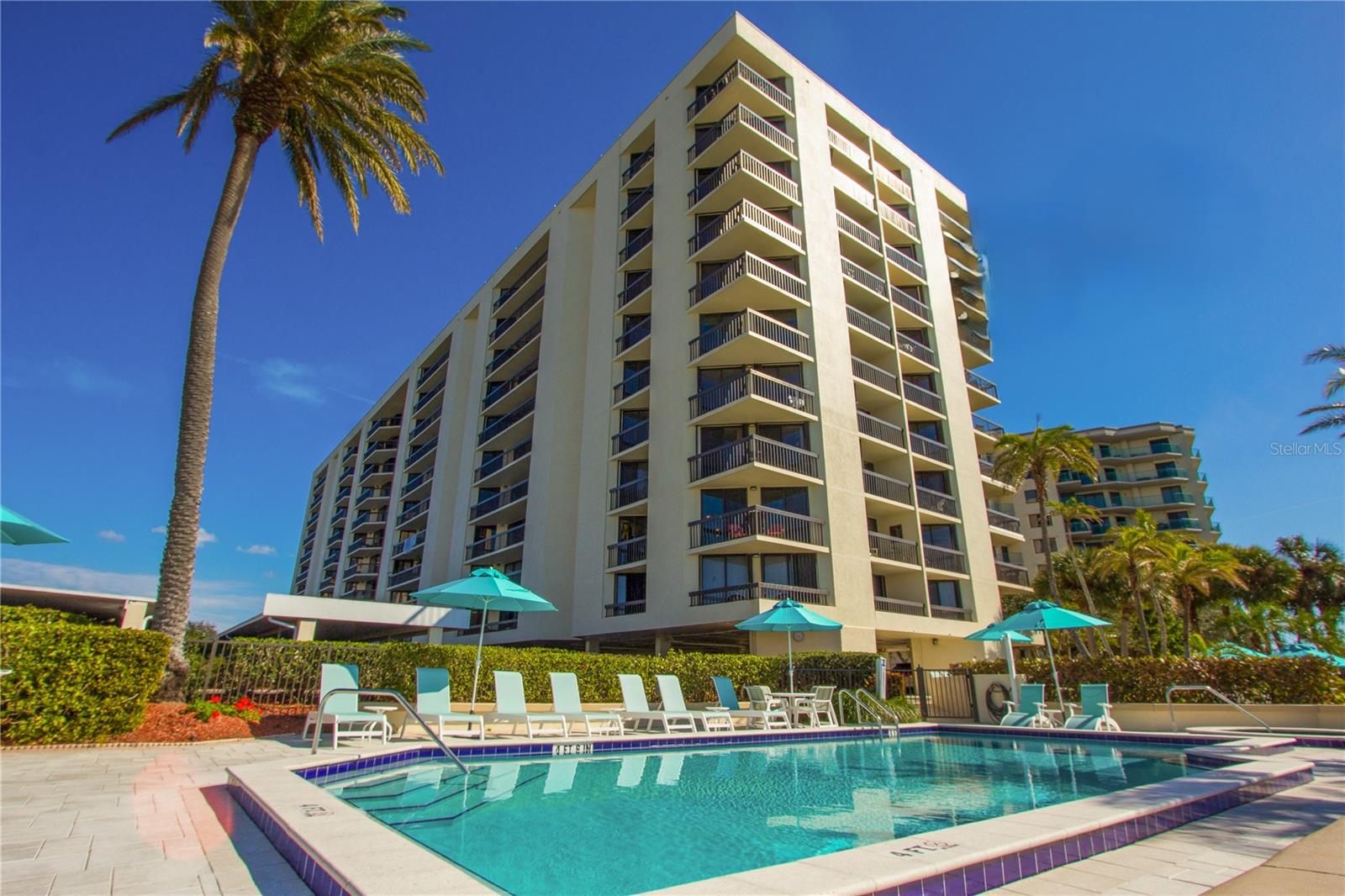 690 ISLAND WAY #404, CLEARWATER BEACH, FL — photo 2