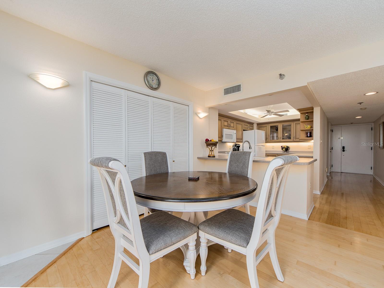 690 ISLAND WAY #404, CLEARWATER BEACH, FL — photo 13