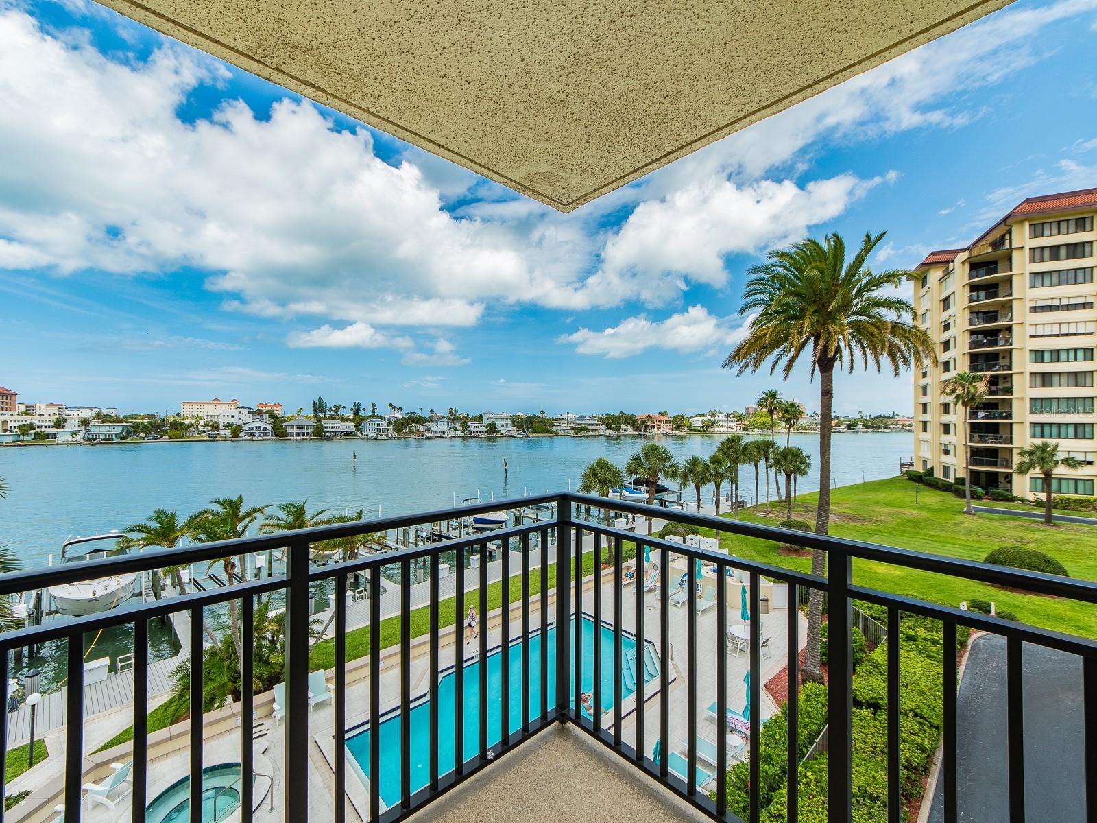 690 ISLAND WAY #404, CLEARWATER BEACH, FL — photo 16