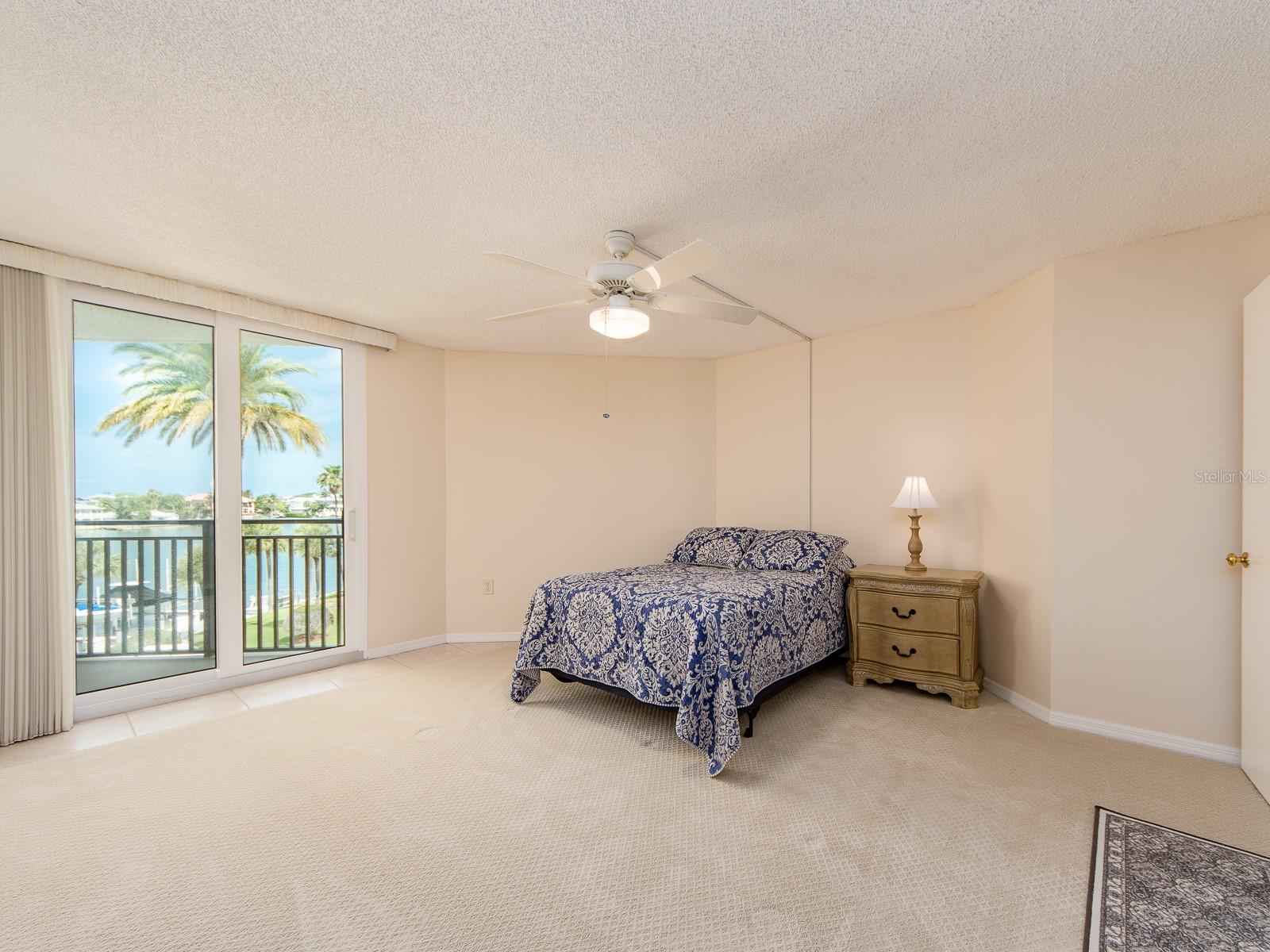 690 ISLAND WAY #404, CLEARWATER BEACH, FL — photo 17