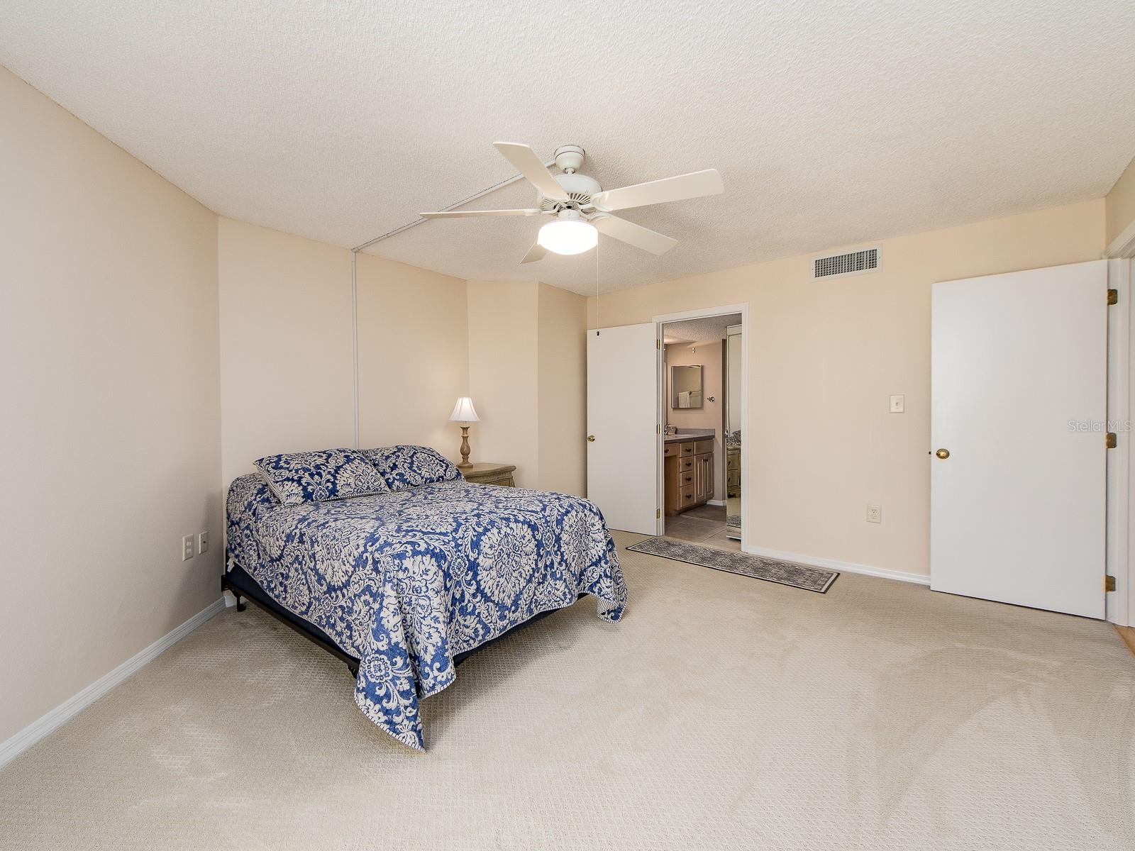 690 ISLAND WAY #404, CLEARWATER BEACH, FL — photo 18