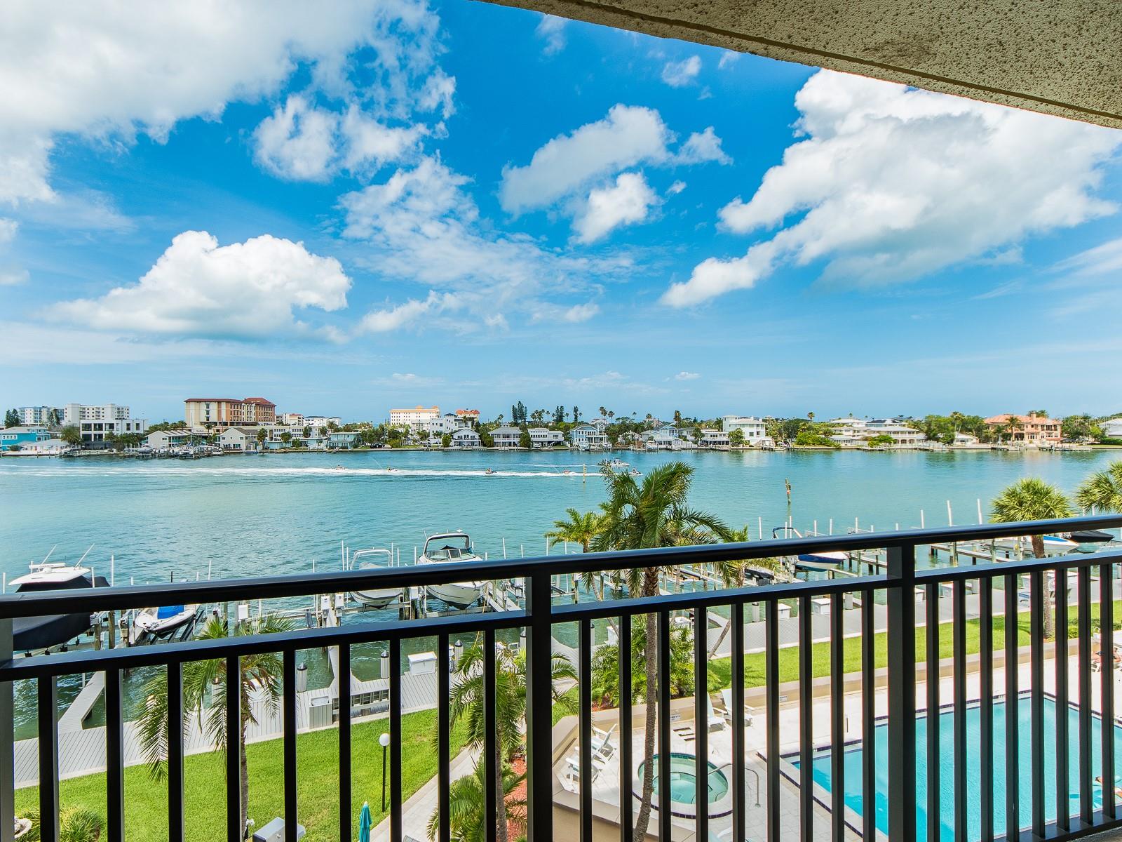 690 ISLAND WAY #404, CLEARWATER BEACH, FL — photo 50