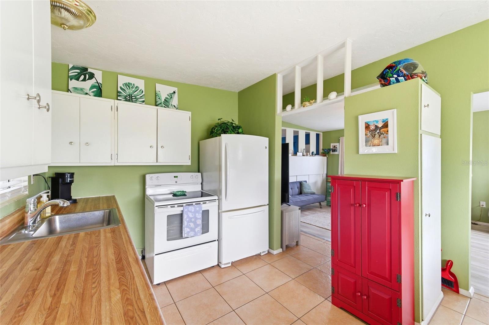 100 AVERY AVE, CRYSTAL BEACH, FL — photo 19