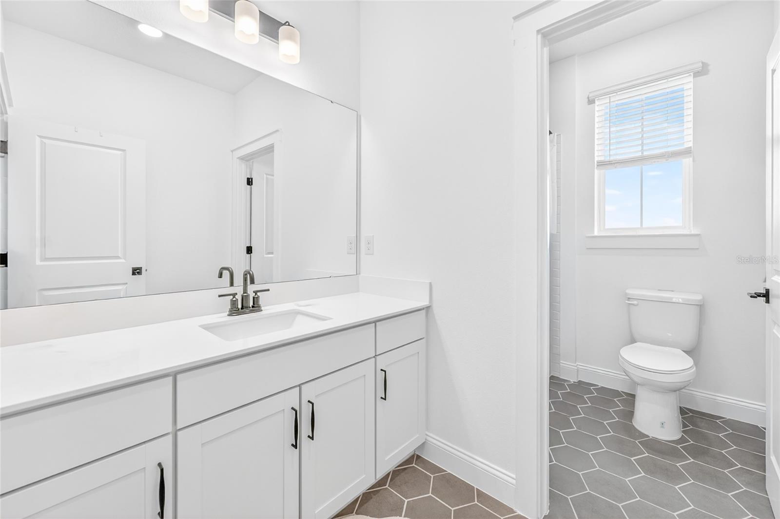 15591 GENTLE RAIN DR, WINTER GARDEN, FL — photo 47