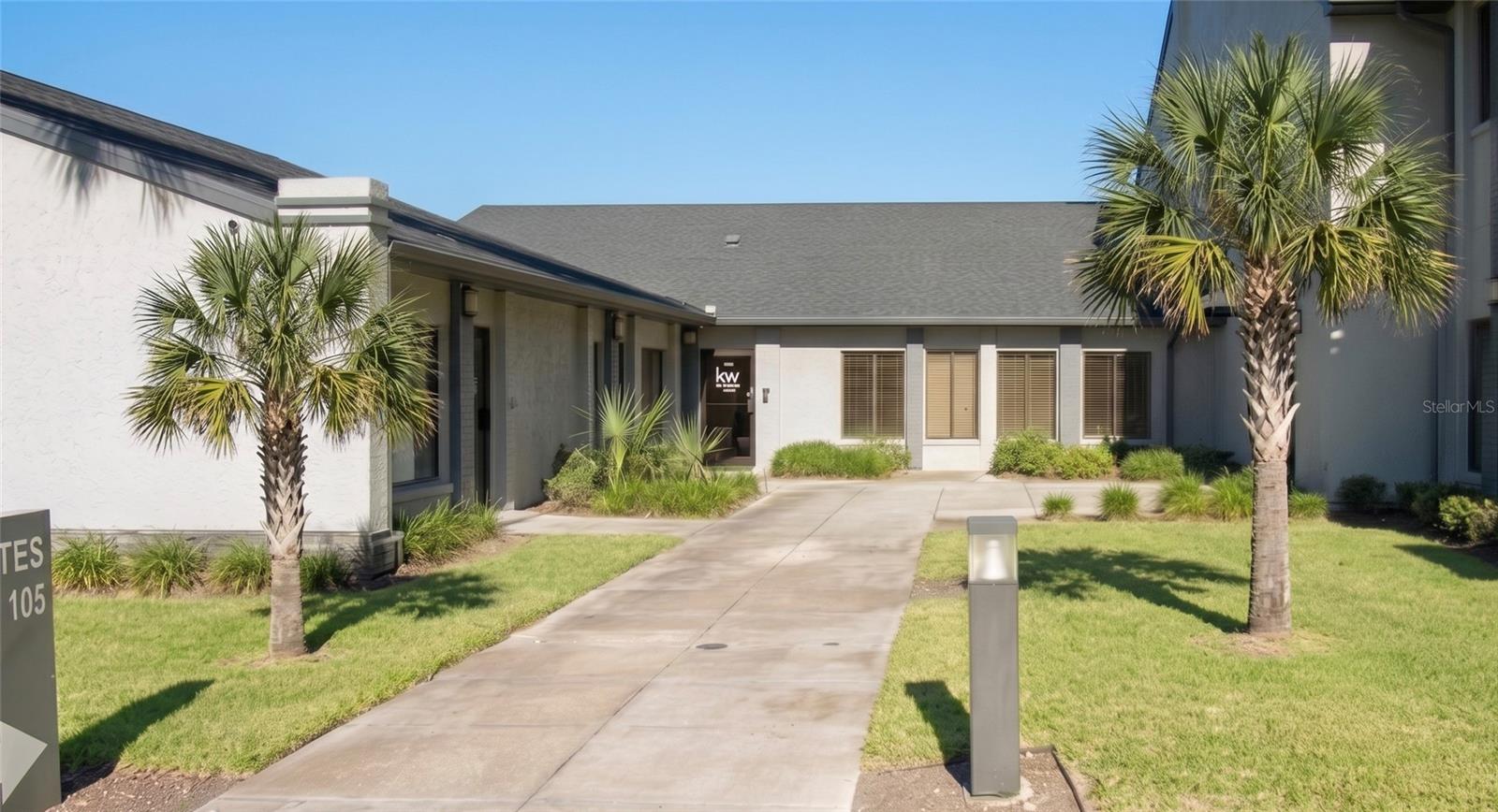 30522 US HIGHWAY 19 N #105, PALM HARBOR, FL