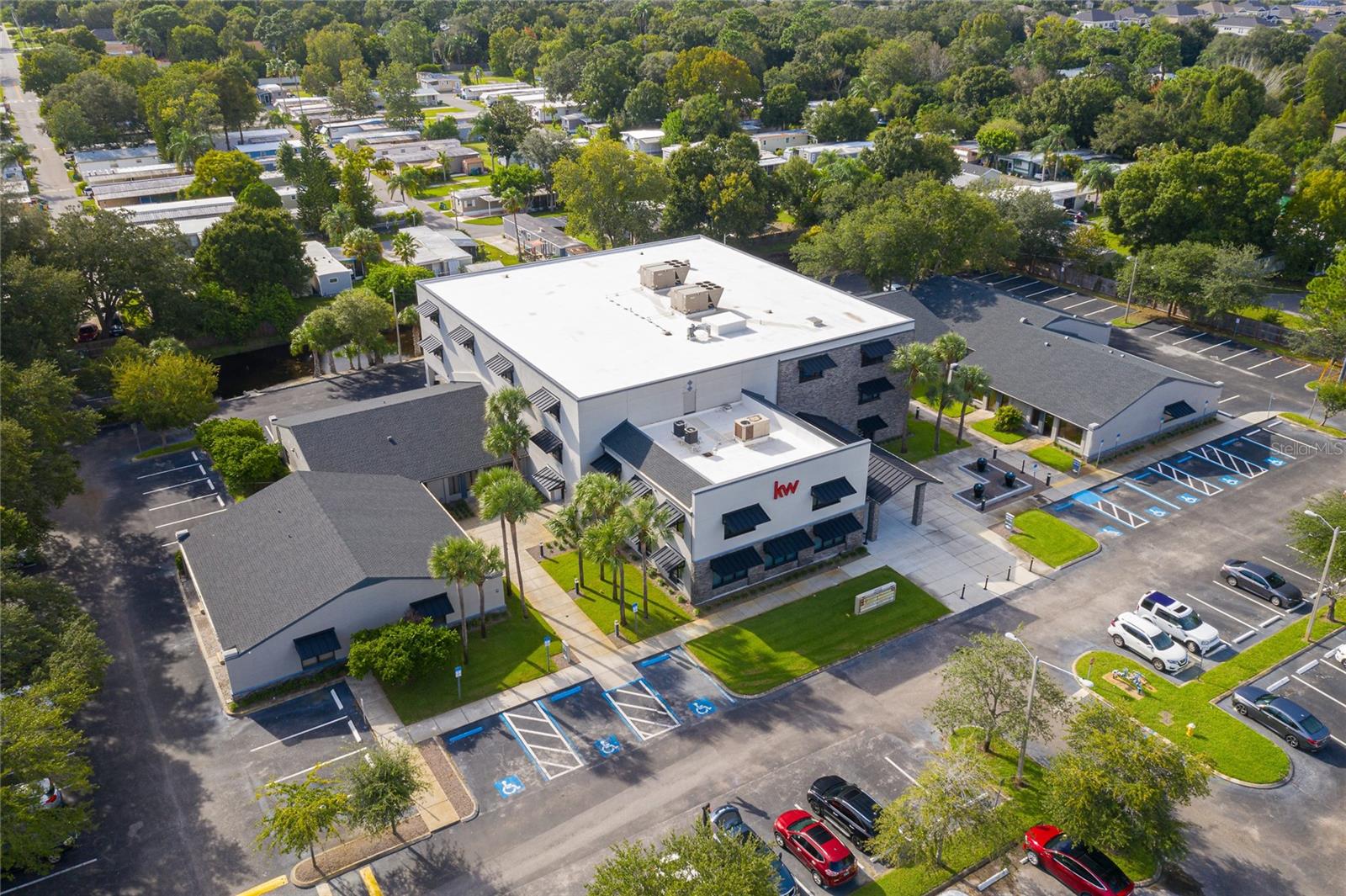 30522 US HIGHWAY 19 N #105, PALM HARBOR, FL — photo 2