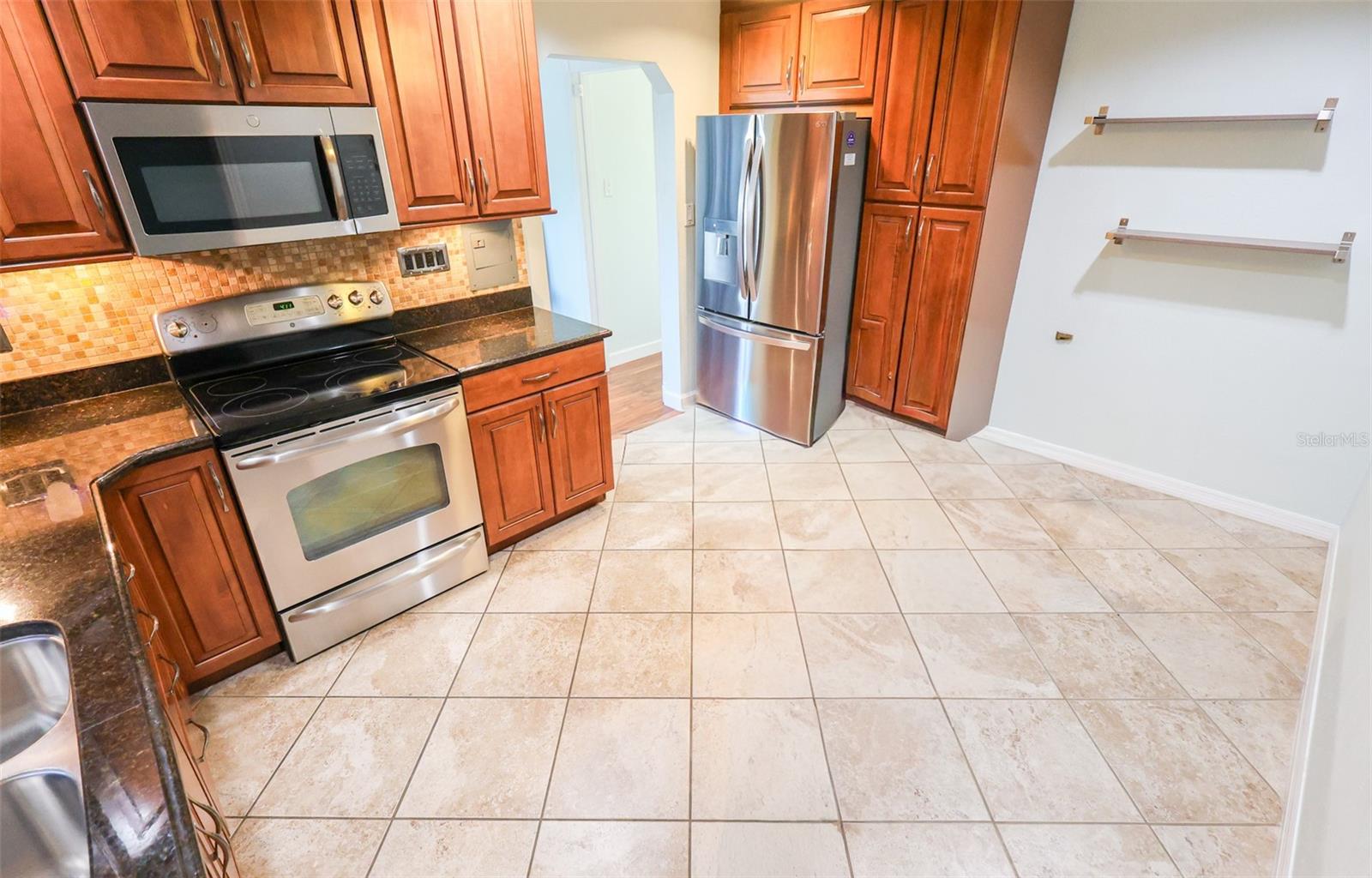 3104 W NORTH A ST, TAMPA, FL — photo 2
