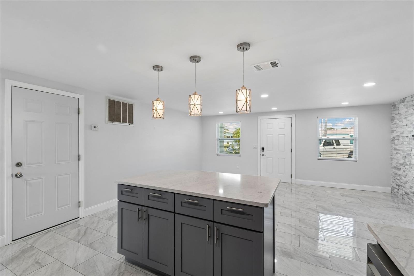 4234 FLORAMAR TER, NEW PORT RICHEY, FL — photo 22