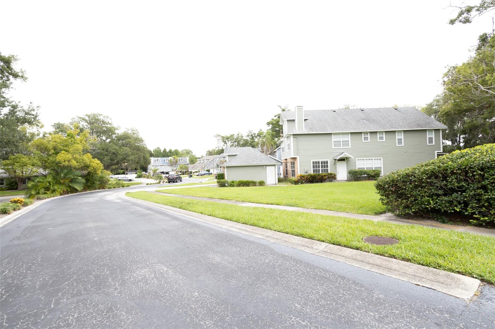 2740 HAMBLE VILLAGE LN, PALM HARBOR, FL — photo 3