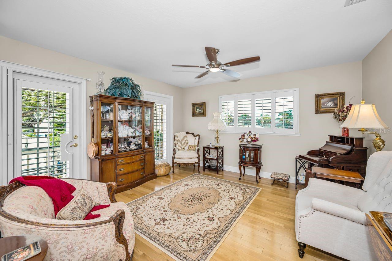 732 and 732 1/2 NE OAK ST, ST PETERSBURG, FL — photo 66