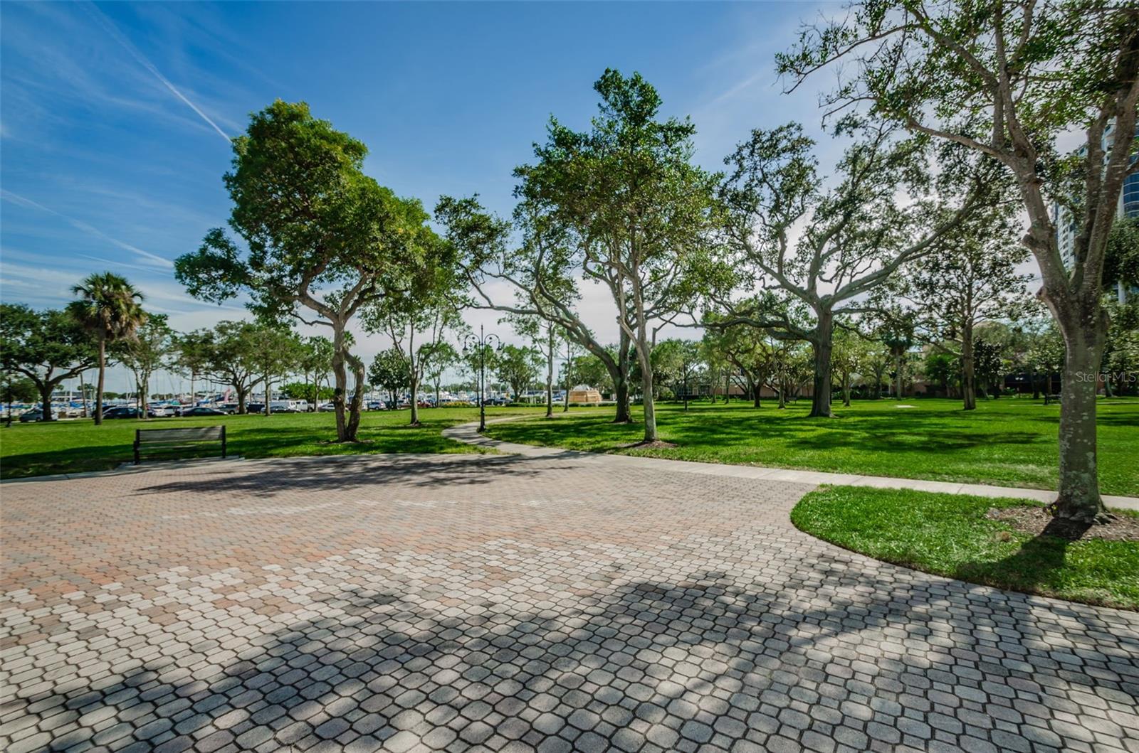 732 and 732 1/2 NE OAK ST, ST PETERSBURG, FL — photo 88