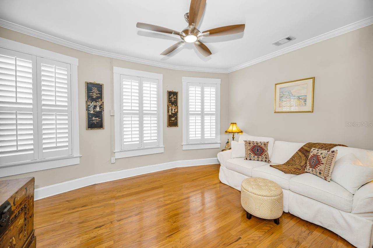 732 and 732 1/2 NE OAK ST, ST PETERSBURG, FL — photo 41