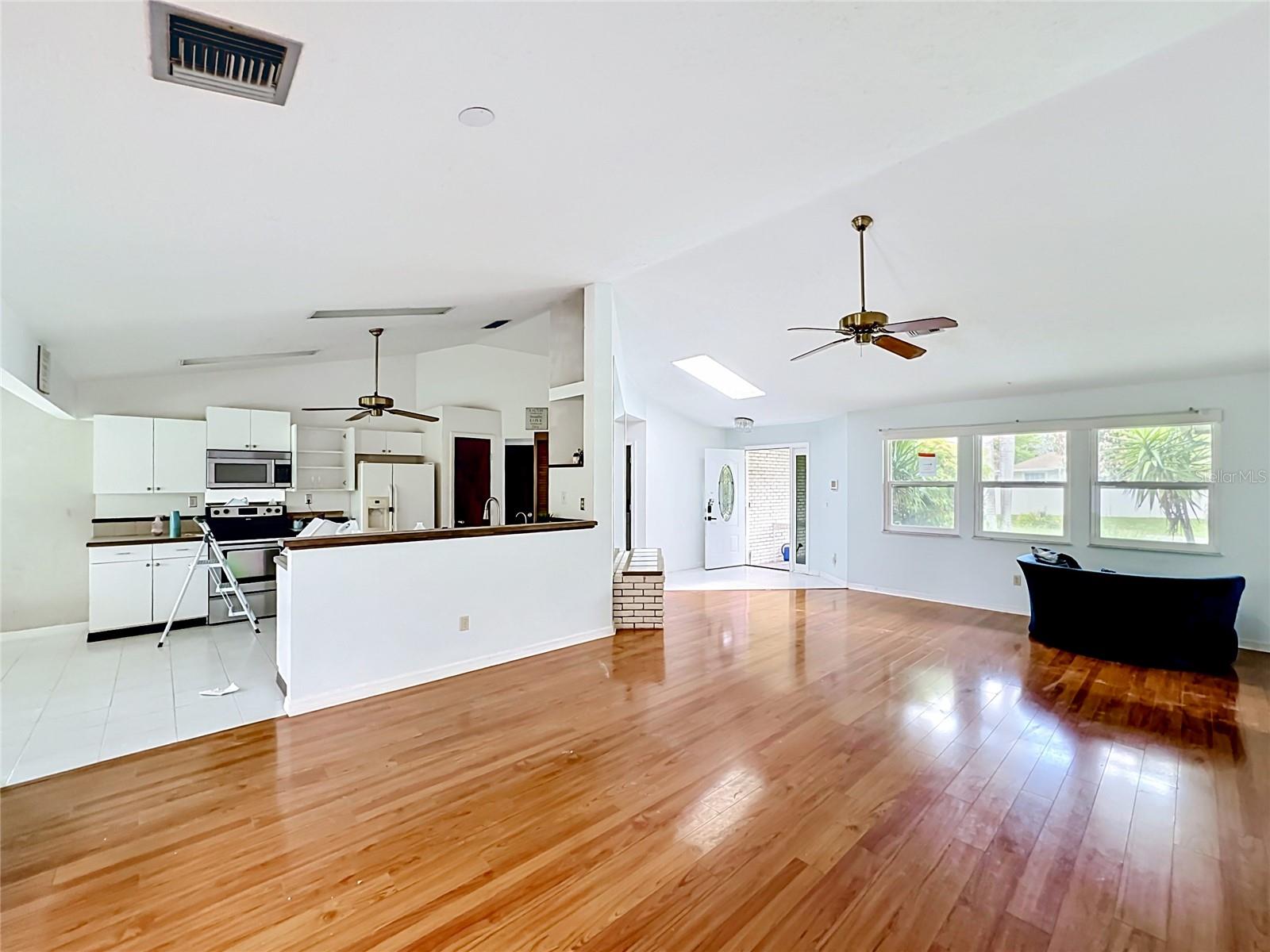1654 SE FALLON DR, PORT ST LUCIE, FL — photo 8