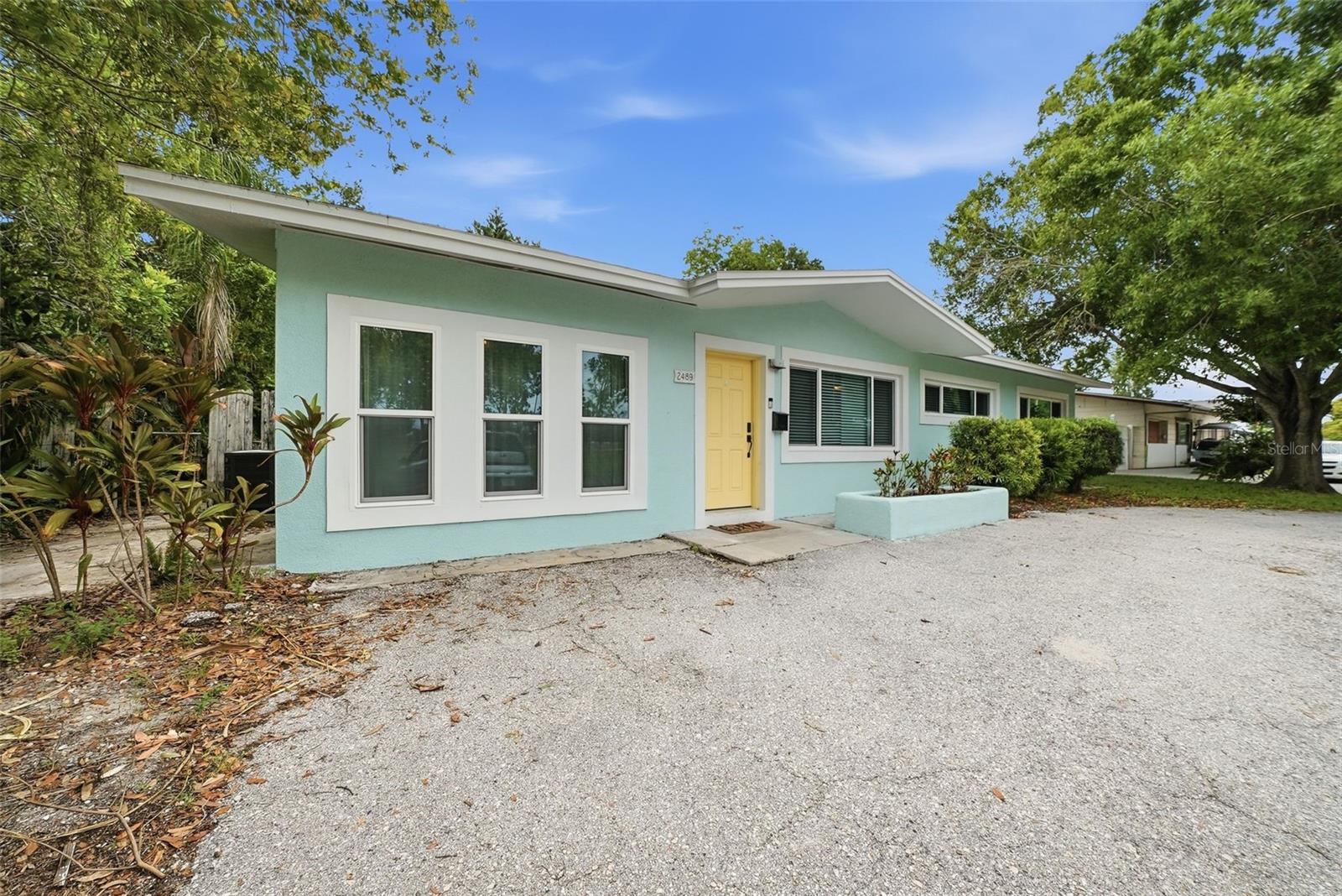 2489 58TH ST N, ST PETERSBURG, FL — photo 2