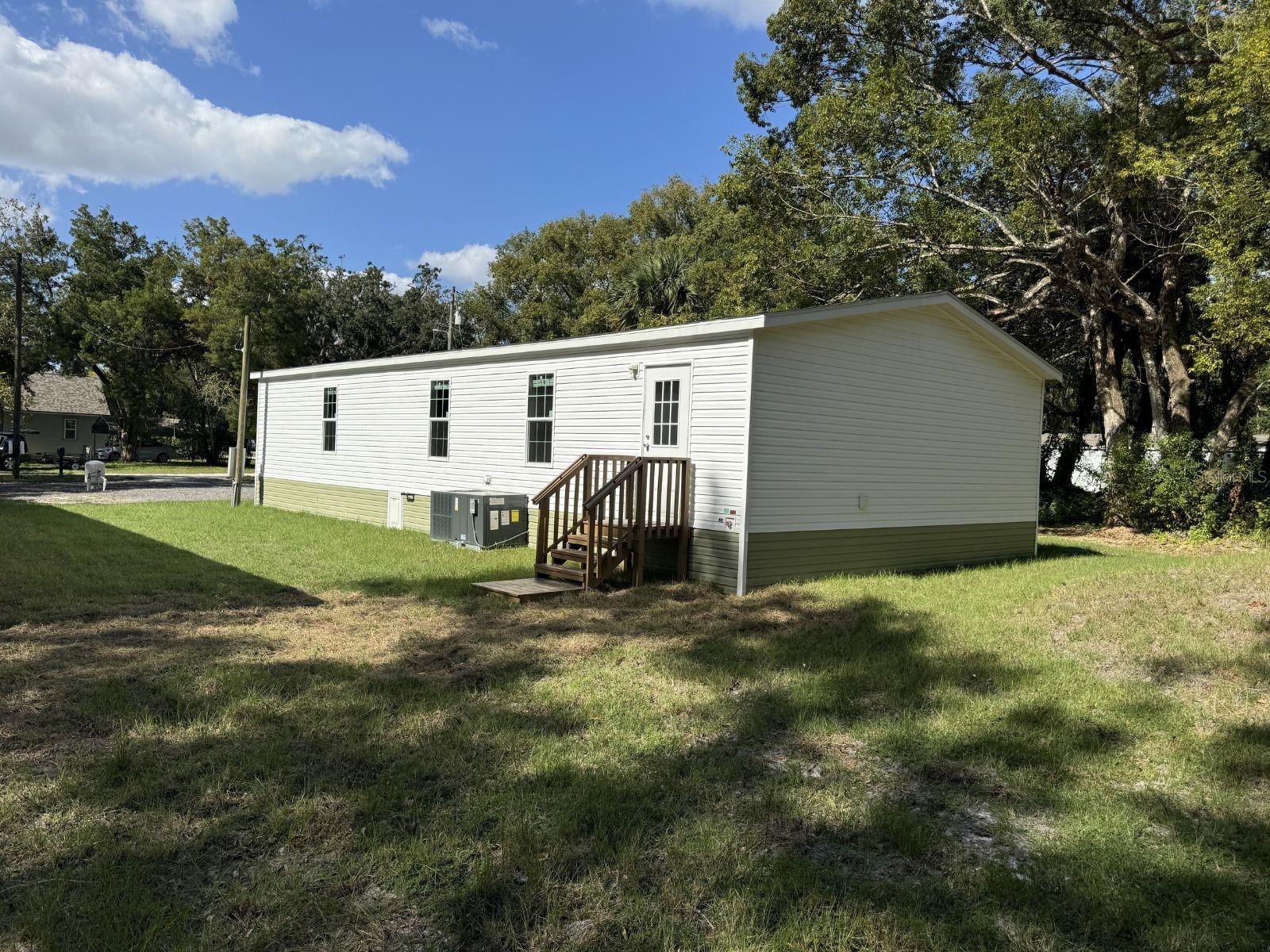 10226 MARKHAM ST, NEW PORT RICHEY, FL — photo 4