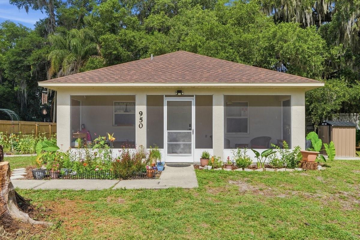 950 S PARSONS AVE, DELAND, FL