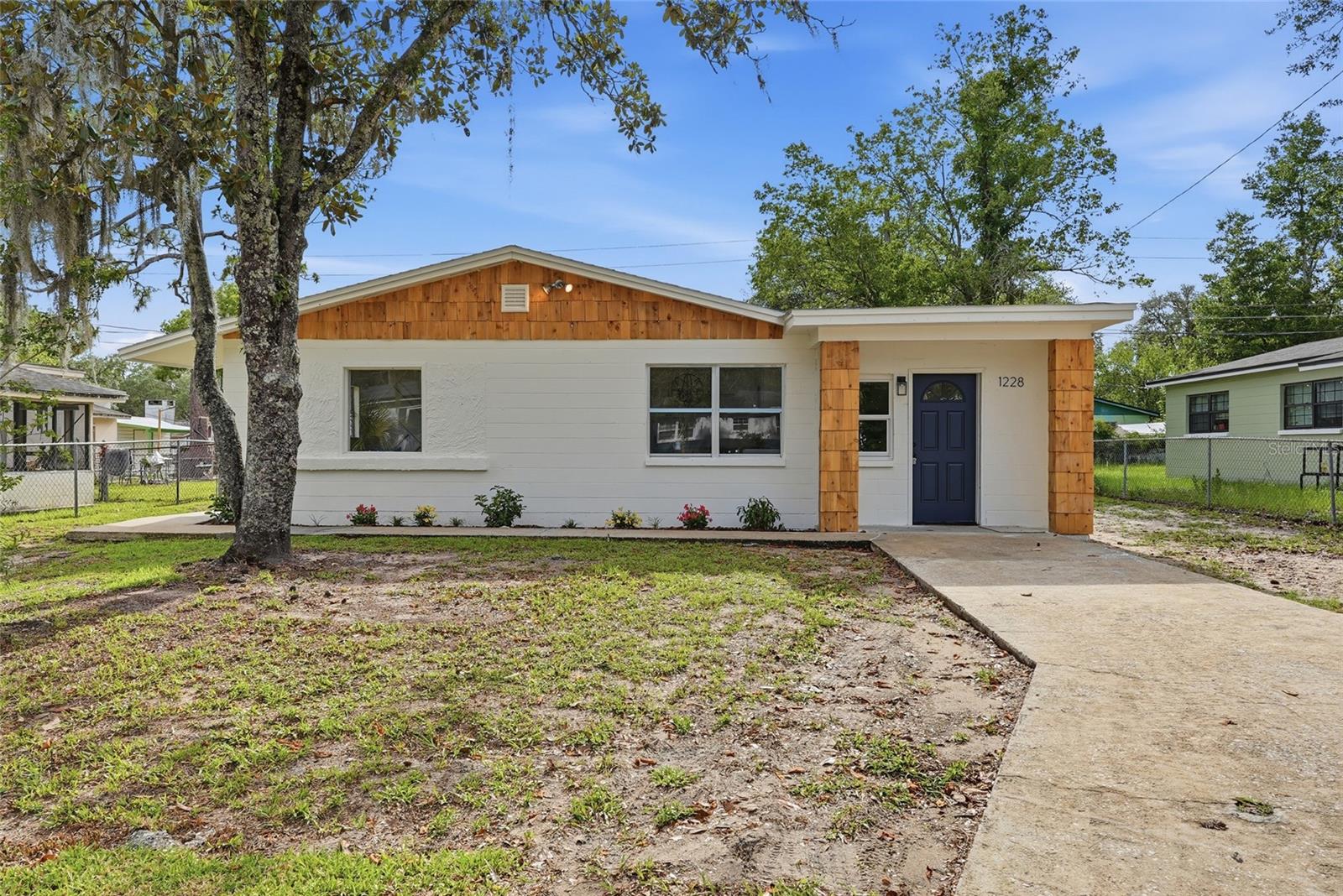 1228 SE 19TH ST, GAINESVILLE, FL