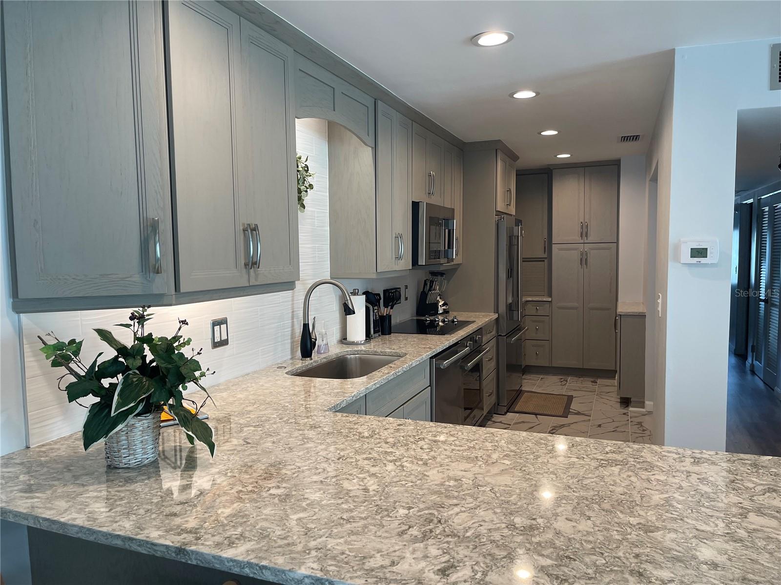 5400 GULF DR #32, BRADENTON BEACH, FL — photo 3