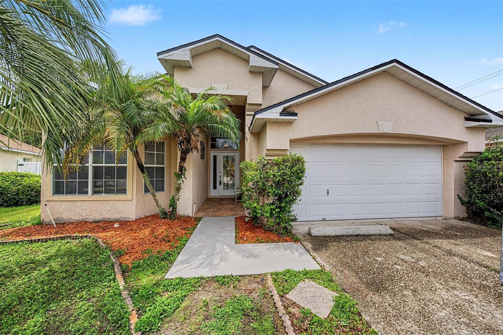 10238 CHARLESTON CORNER RD, TAMPA, FL — photo 2