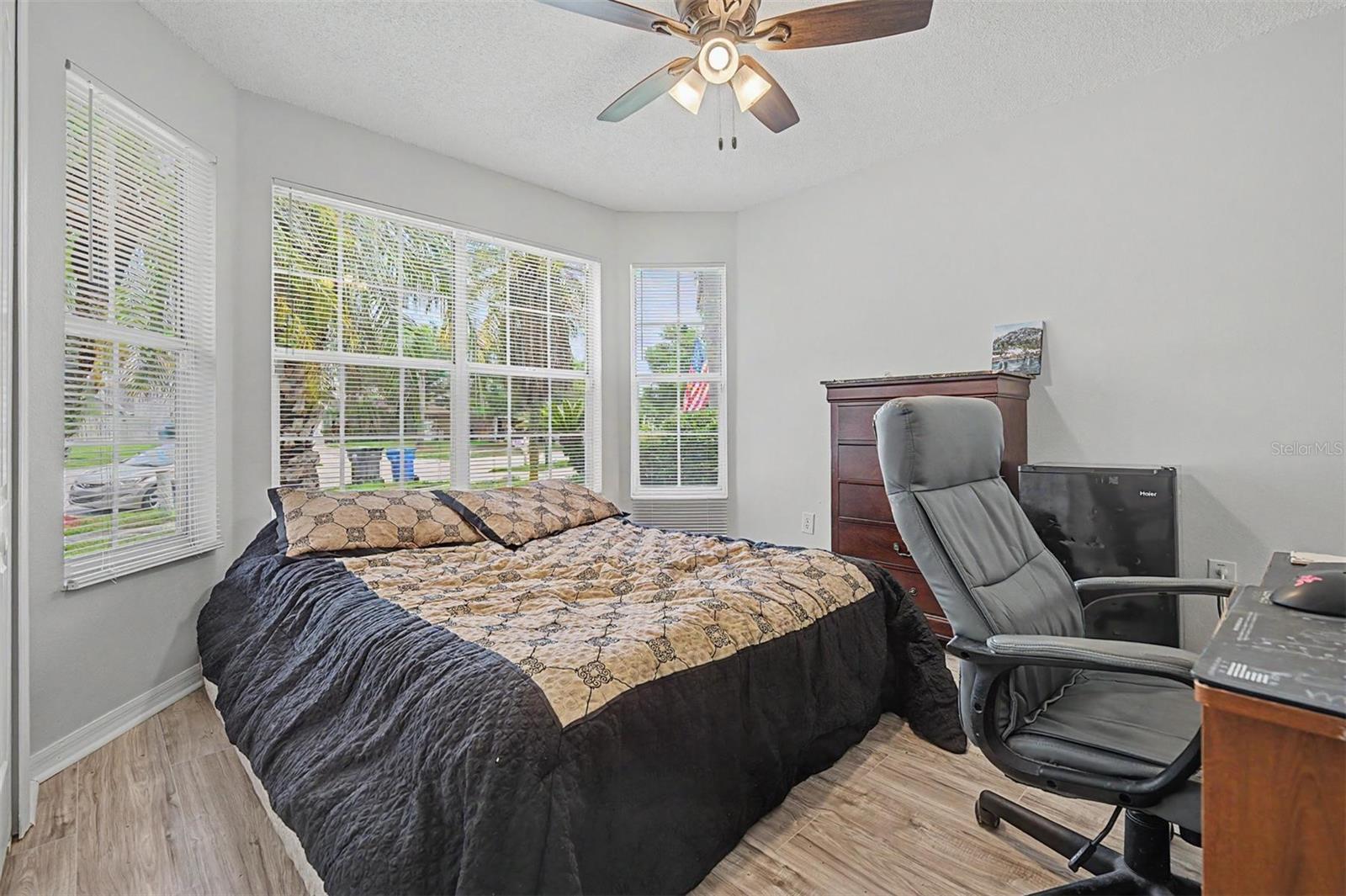 10238 CHARLESTON CORNER RD, TAMPA, FL — photo 31