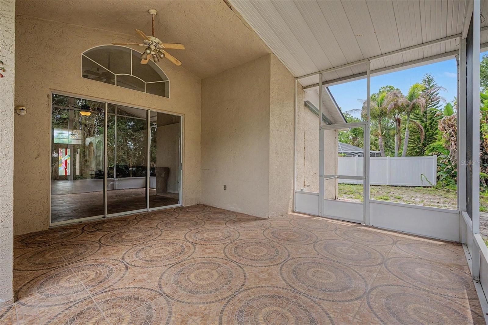 10238 CHARLESTON CORNER RD, TAMPA, FL — photo 34