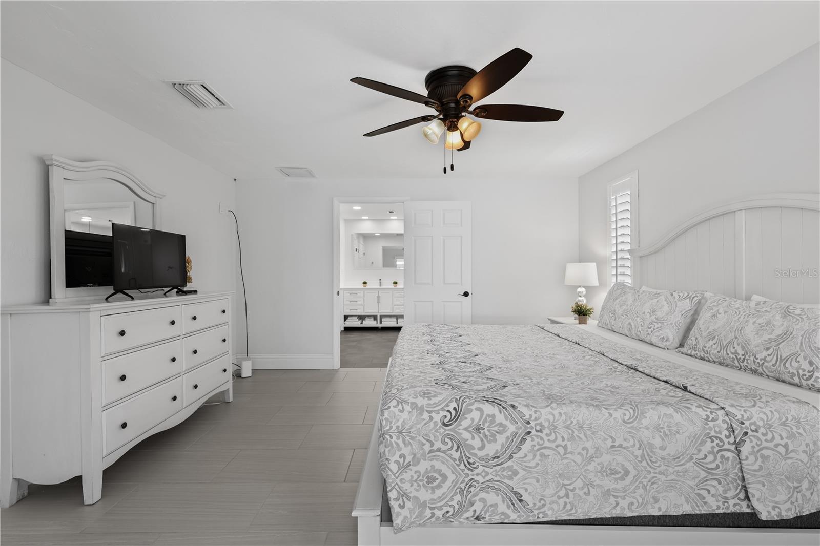 5215 PELICAN BLVD, CAPE CORAL, FL — photo 26