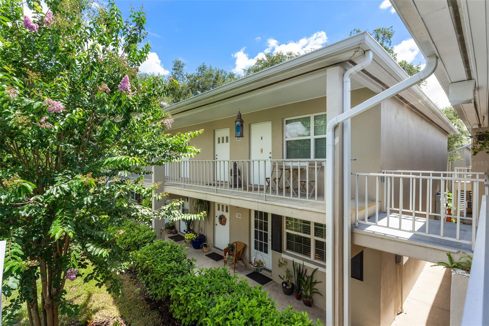 2500 LEE RD #220, WINTER PARK, FL