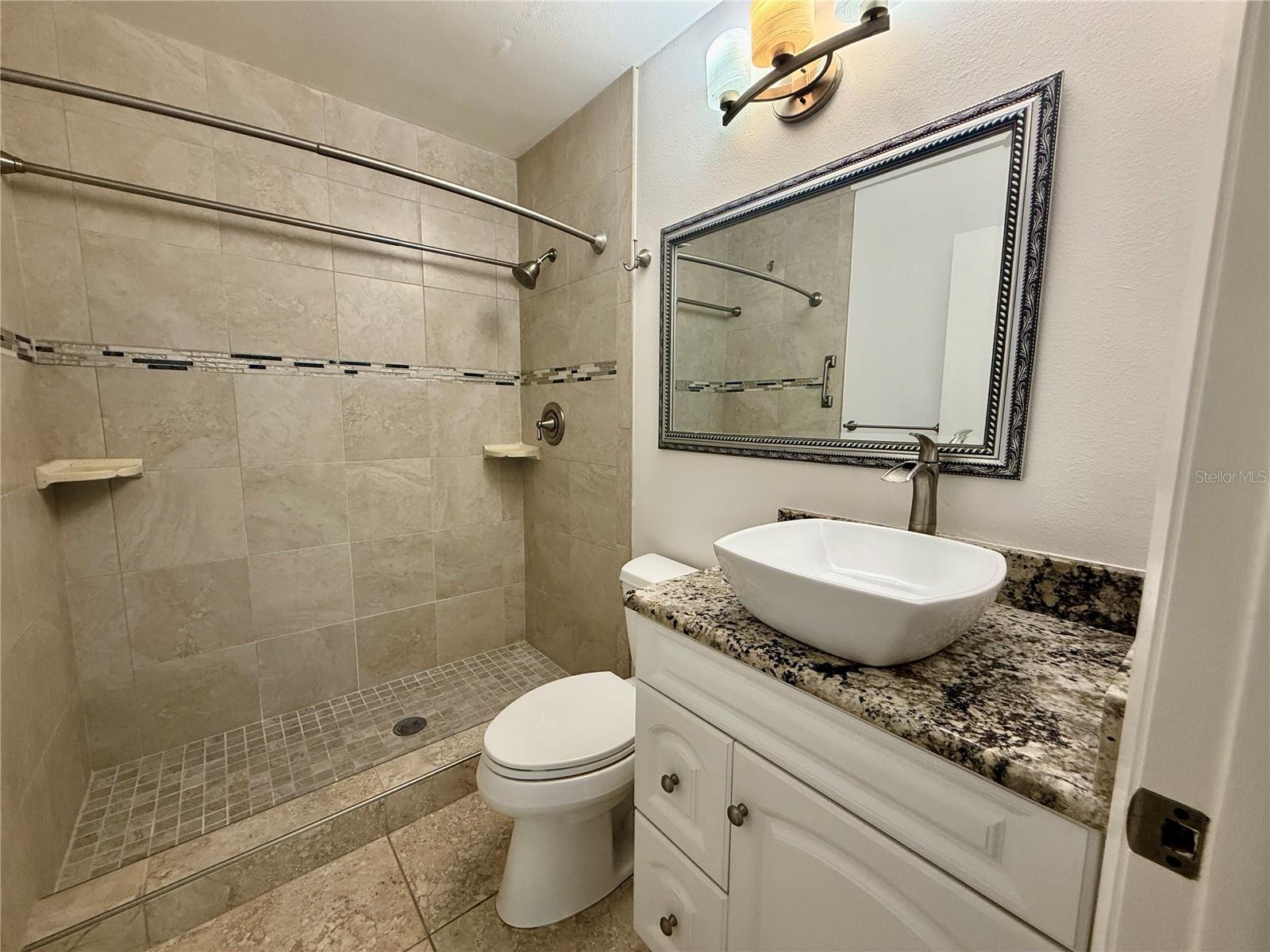 2461 BENTLEY DR, PALM HARBOR, FL — photo 11