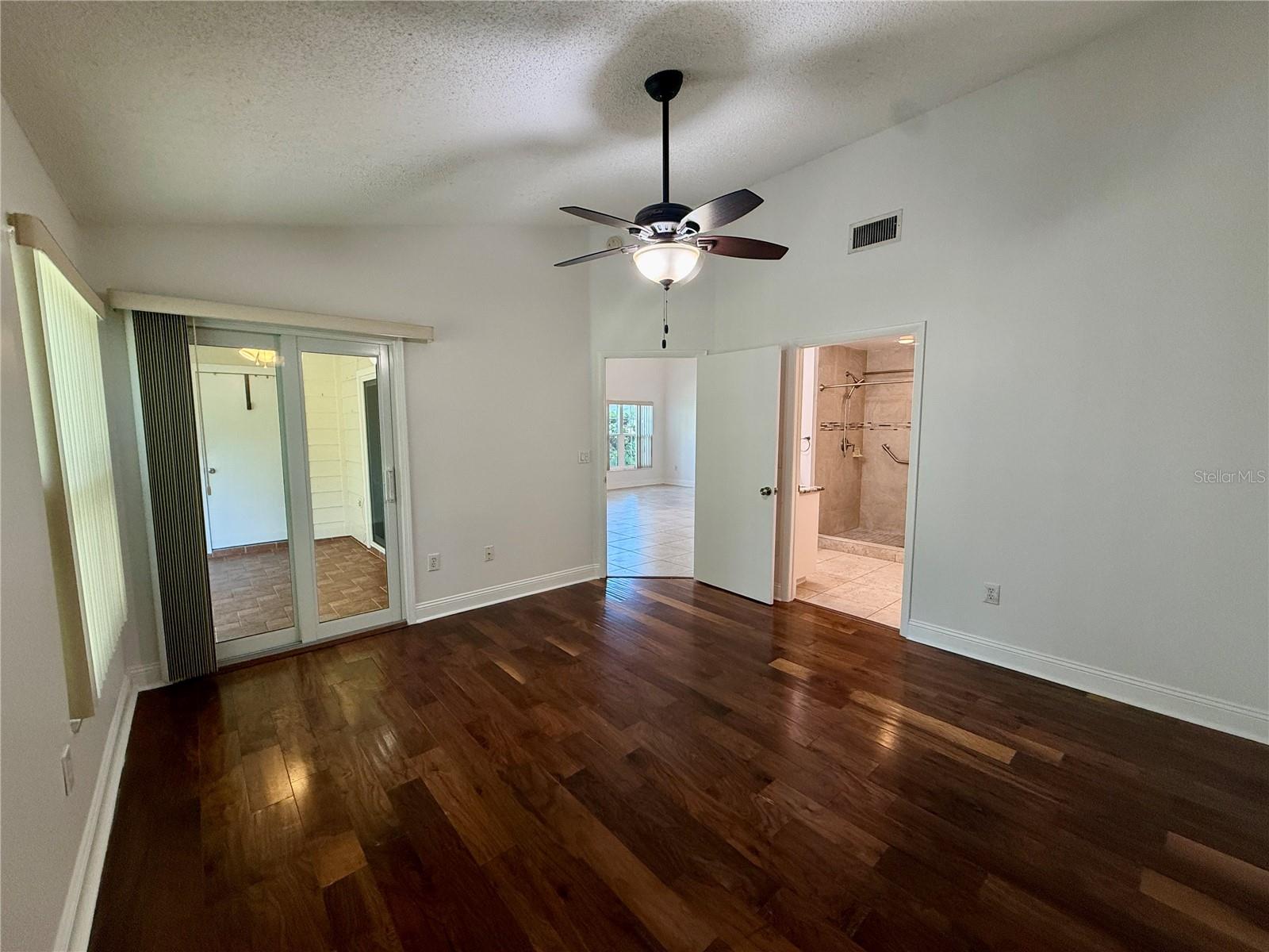 2461 BENTLEY DR, PALM HARBOR, FL — photo 16