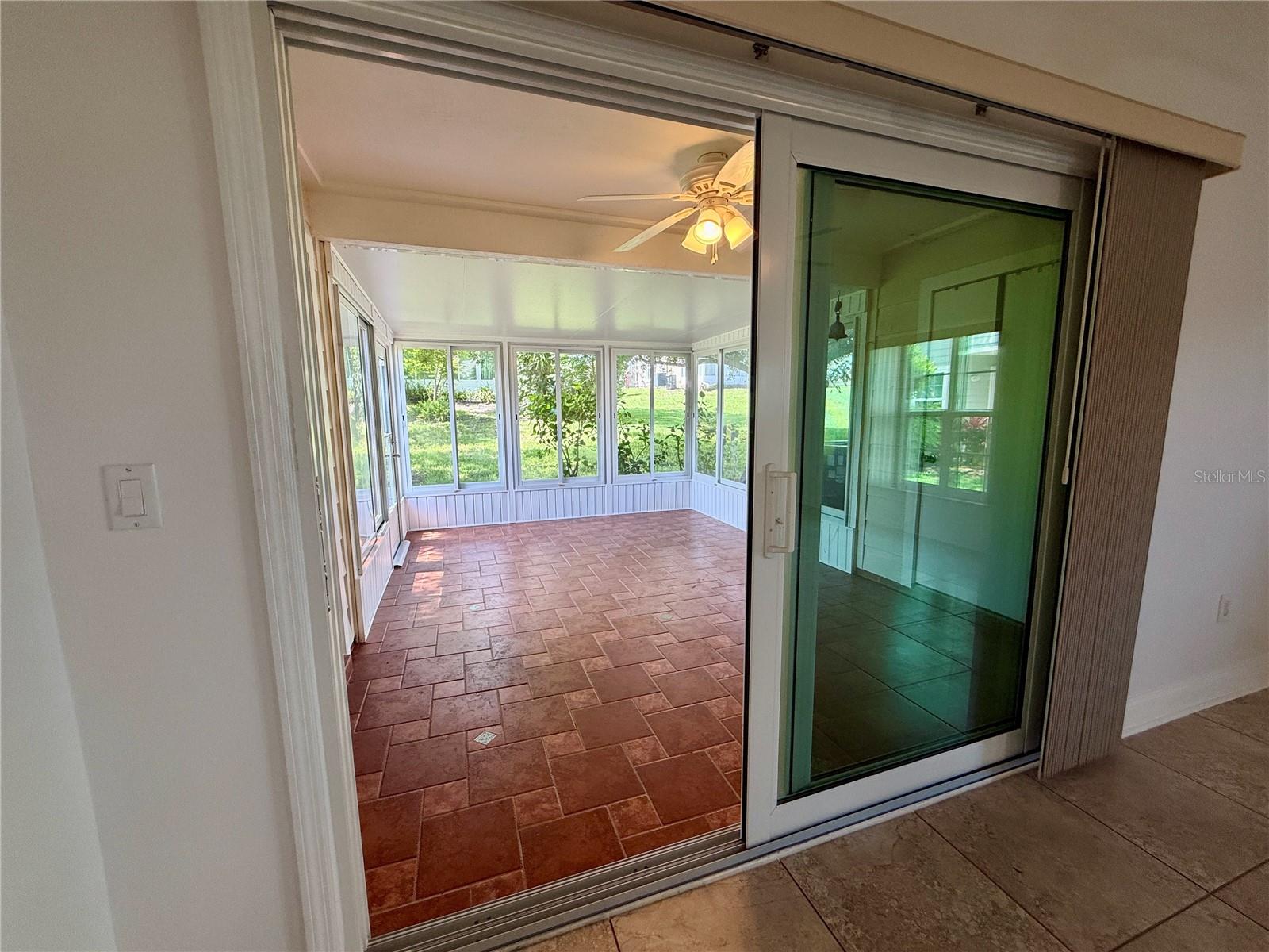 2461 BENTLEY DR, PALM HARBOR, FL — photo 18