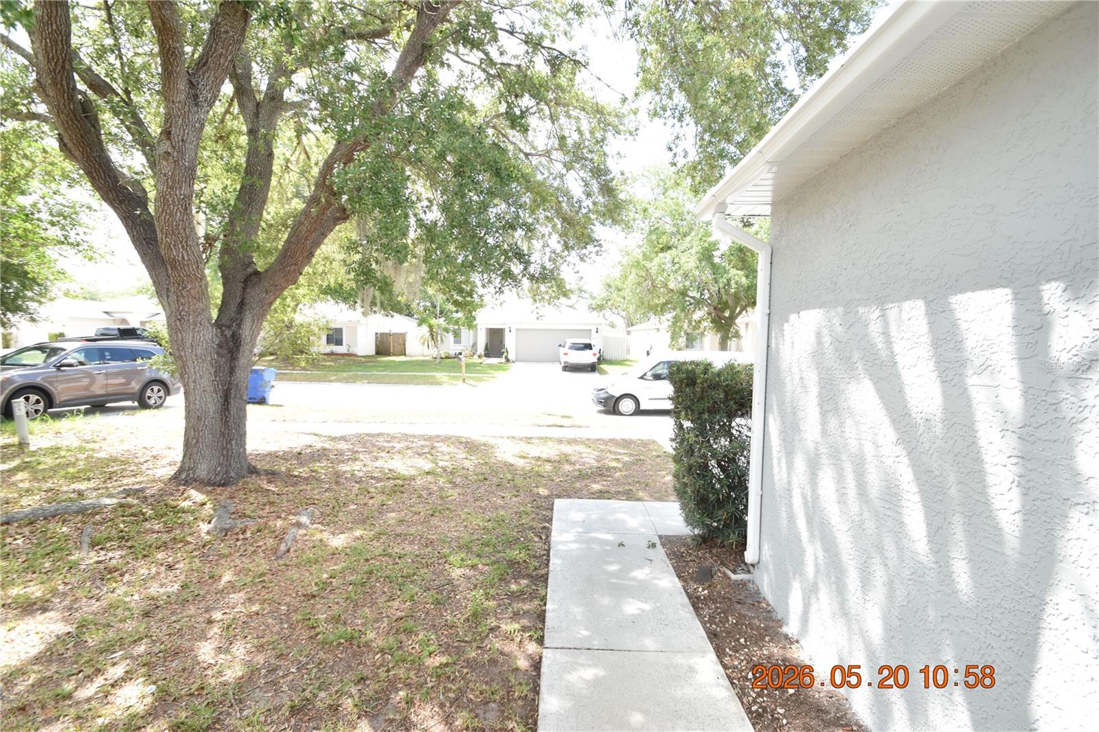 12116 FELDWOOD CREEK LN, RIVERVIEW, FL — photo 2