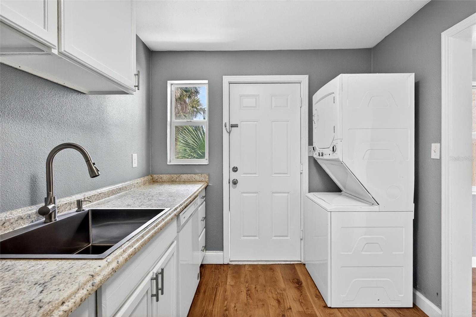 419 N PENINSULA DR, DAYTONA BEACH, FL — photo 11