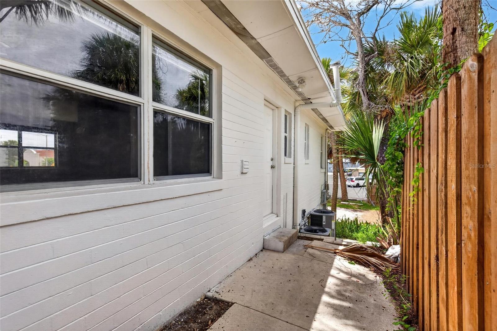 419 N PENINSULA DR, DAYTONA BEACH, FL — photo 54